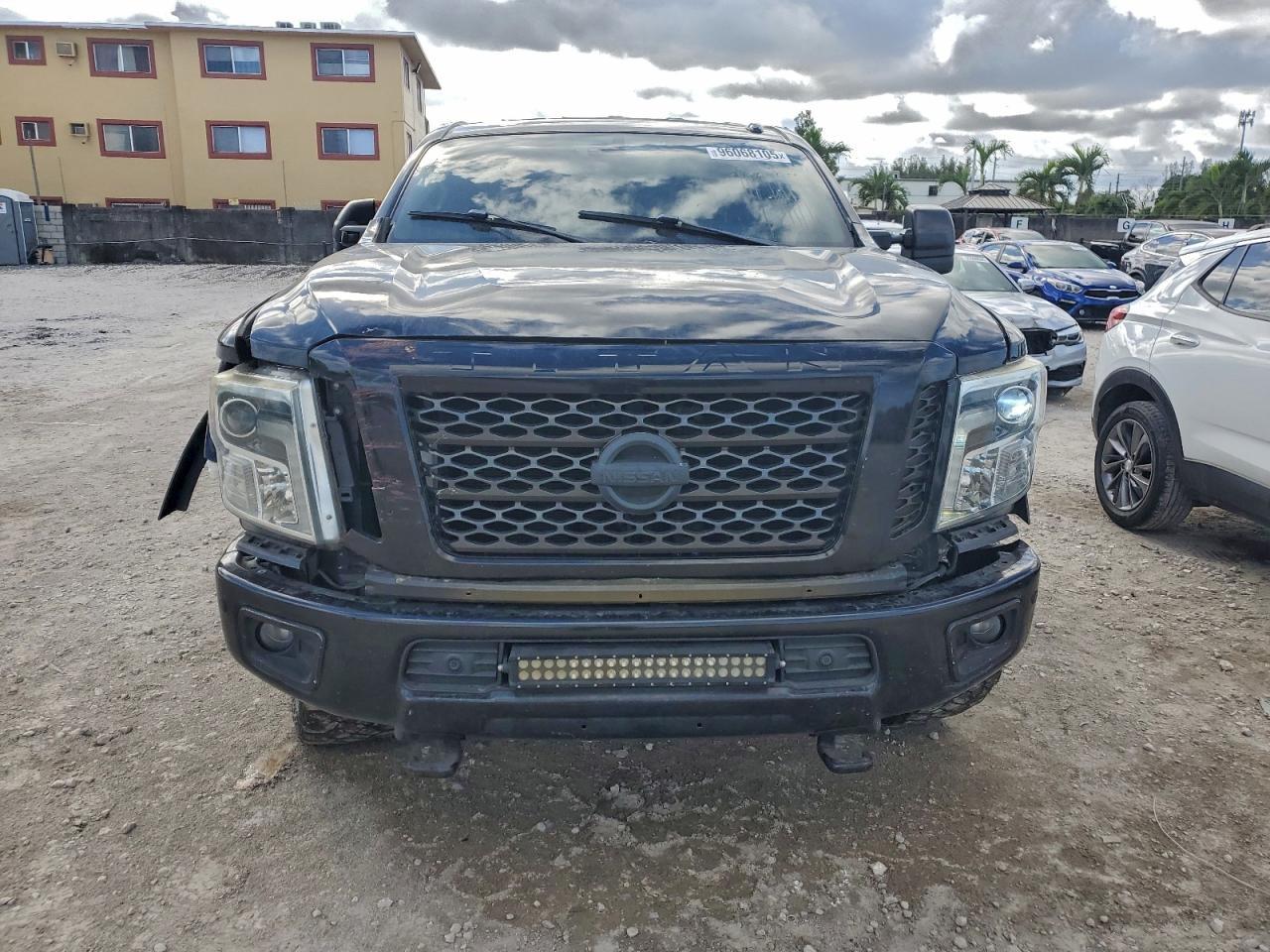 2016 Nissan Titan Xd Sl - Фото 5