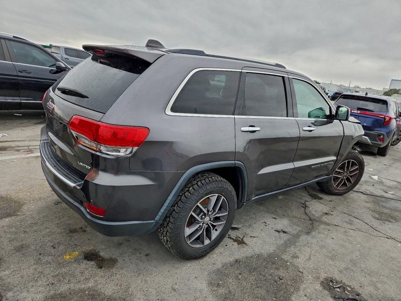 2017 Jeep Grand Cherokee Limited - Image 3