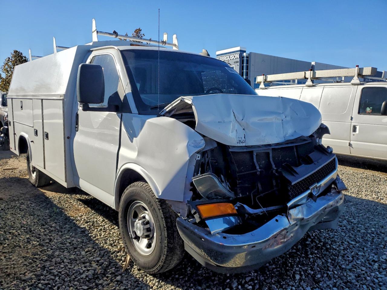 2019 Chevrolet Express Utility / Service Truck - Фото 4