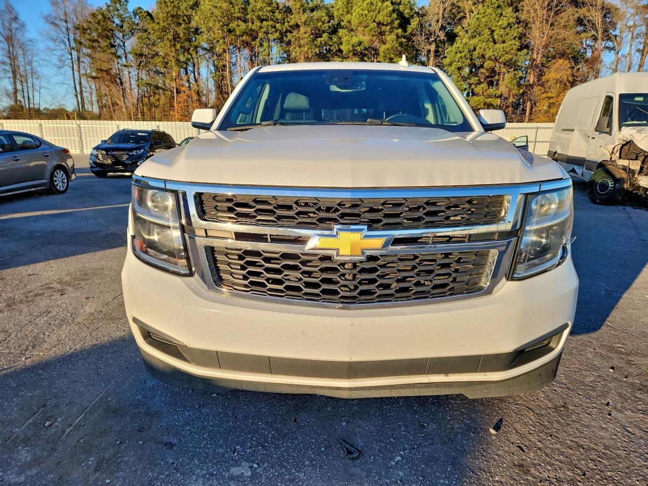 2019 Chevrolet Suburban C1500 Lt - Фото 5