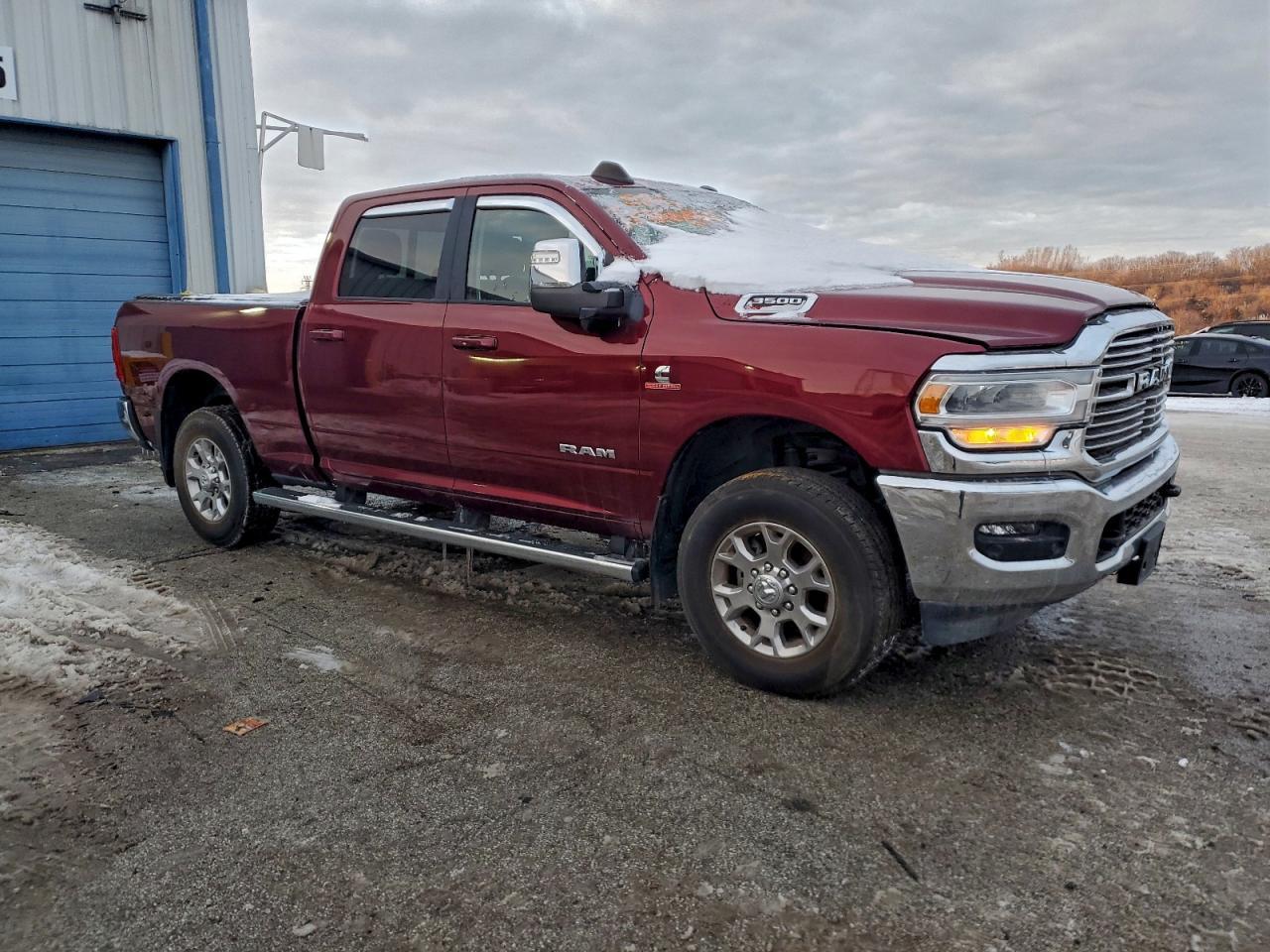 2023 Ram 3500 Laramie - Фото 4