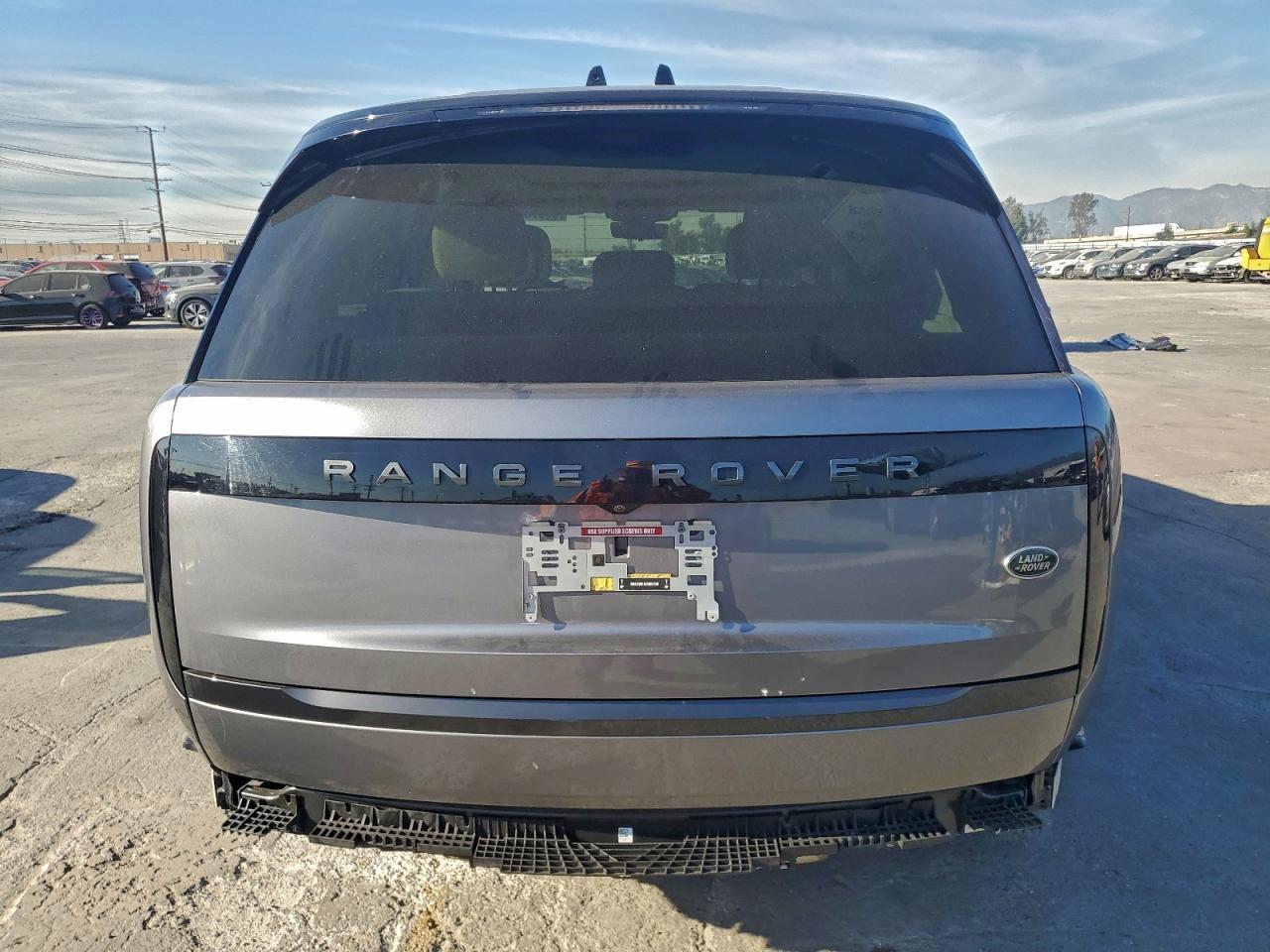 2023 Land Rover Range Rover Se - Image 6
