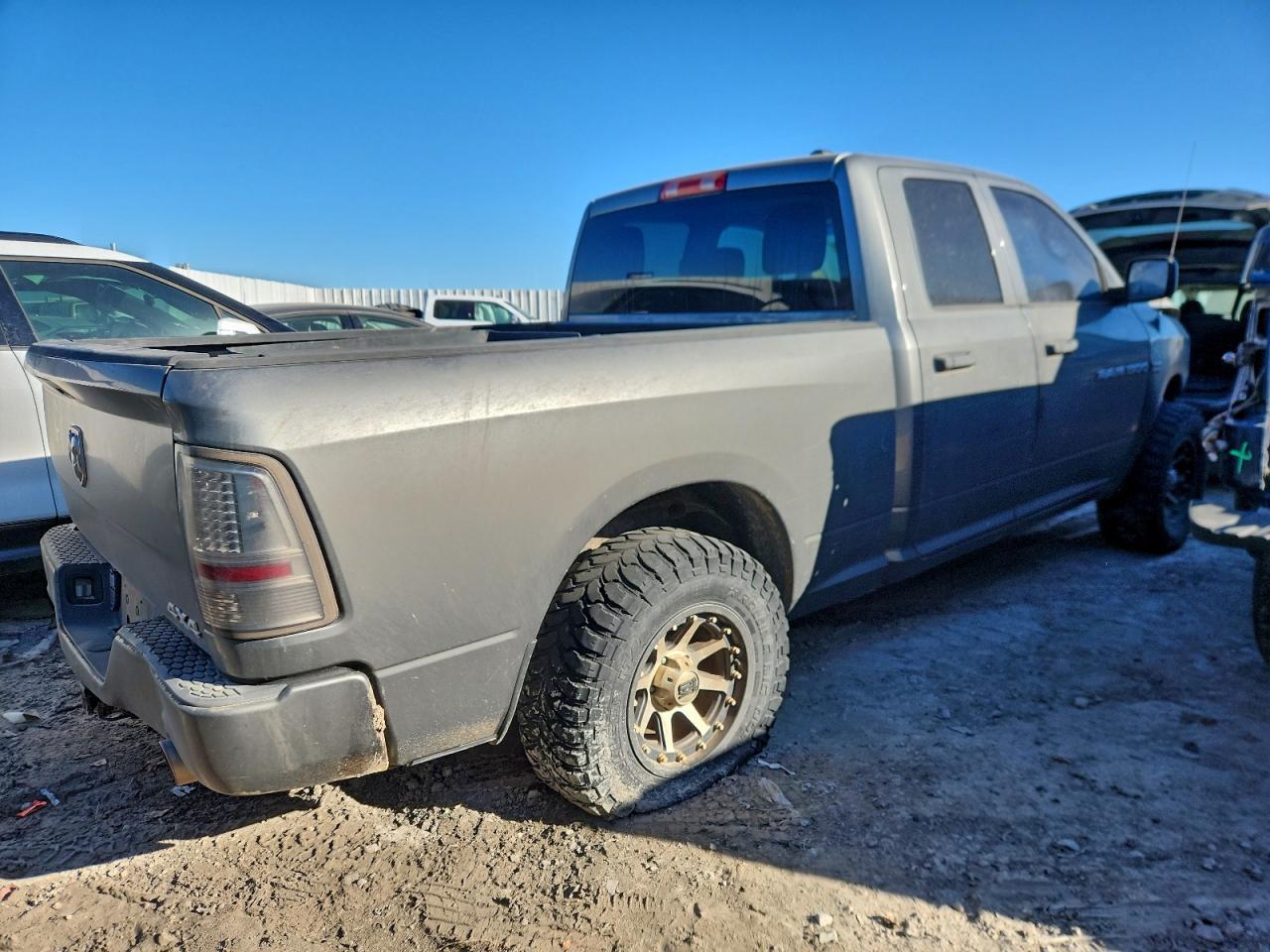 2012 Dodge Ram 1500 St - Фото 3