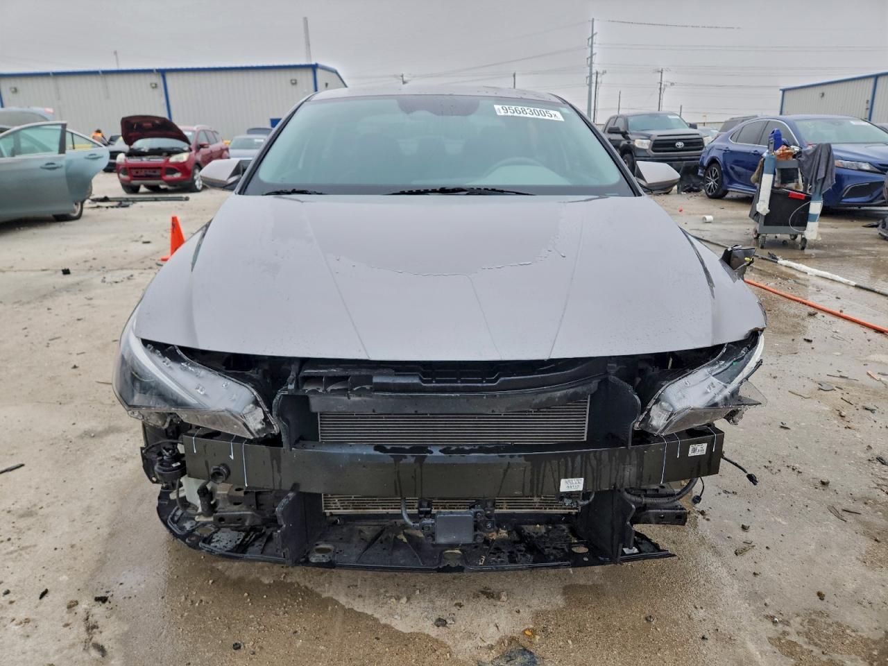 2023 Hyundai Elantra Sel - Image 5