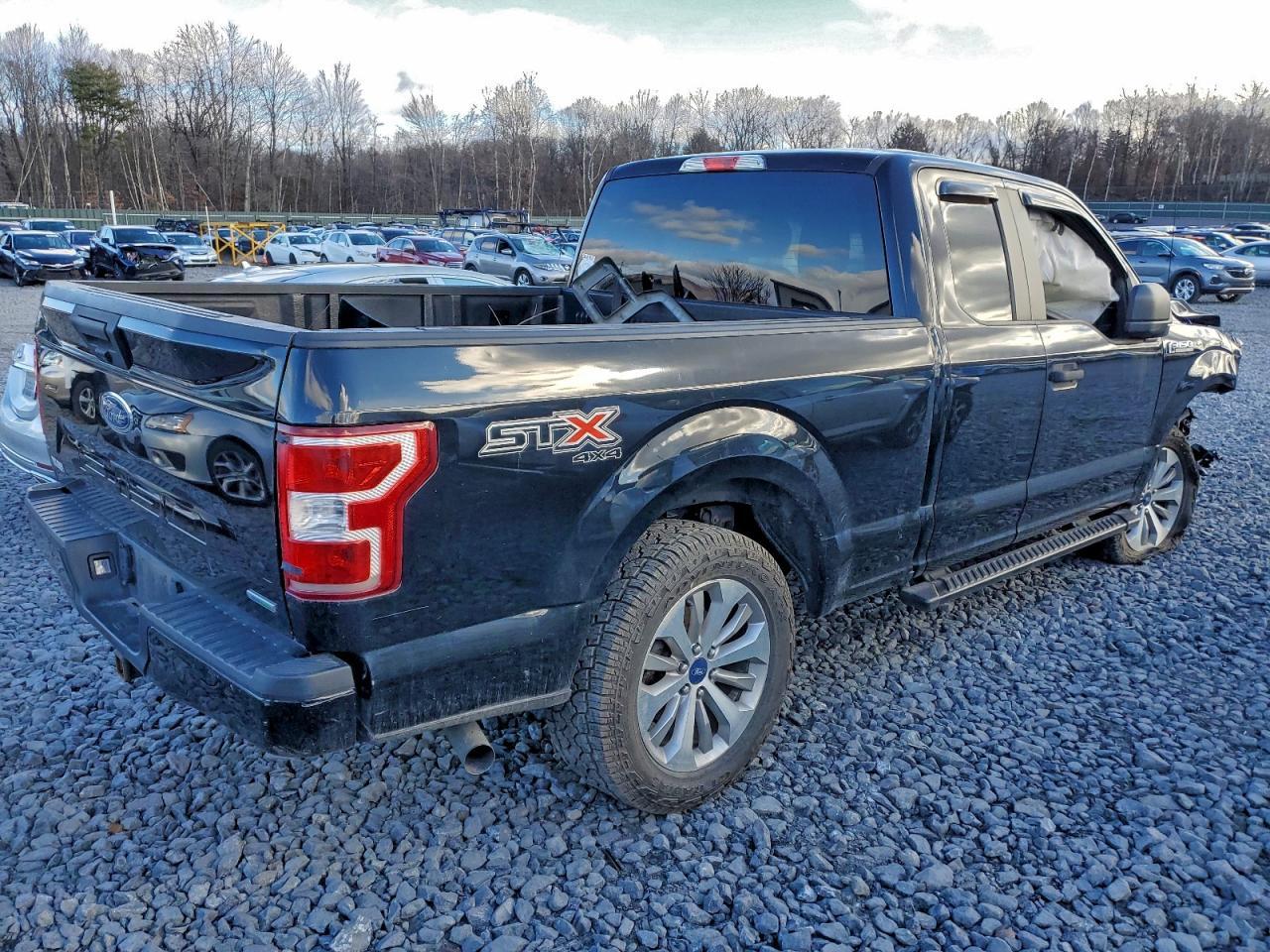 2018 Ford F150 Super Cab - Фото 3
