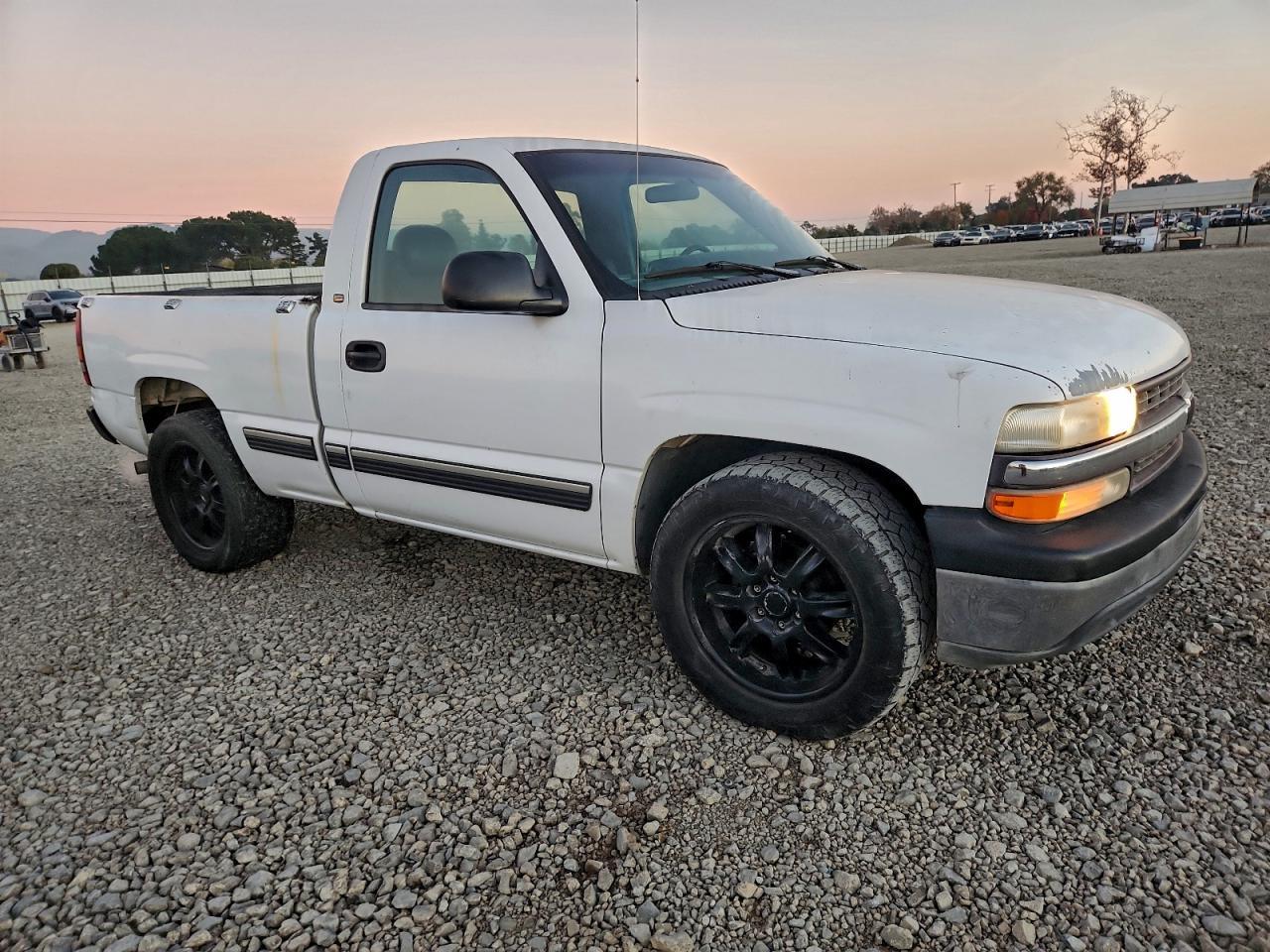 2000 Chevrolet Silverado C1500 - Фото 4