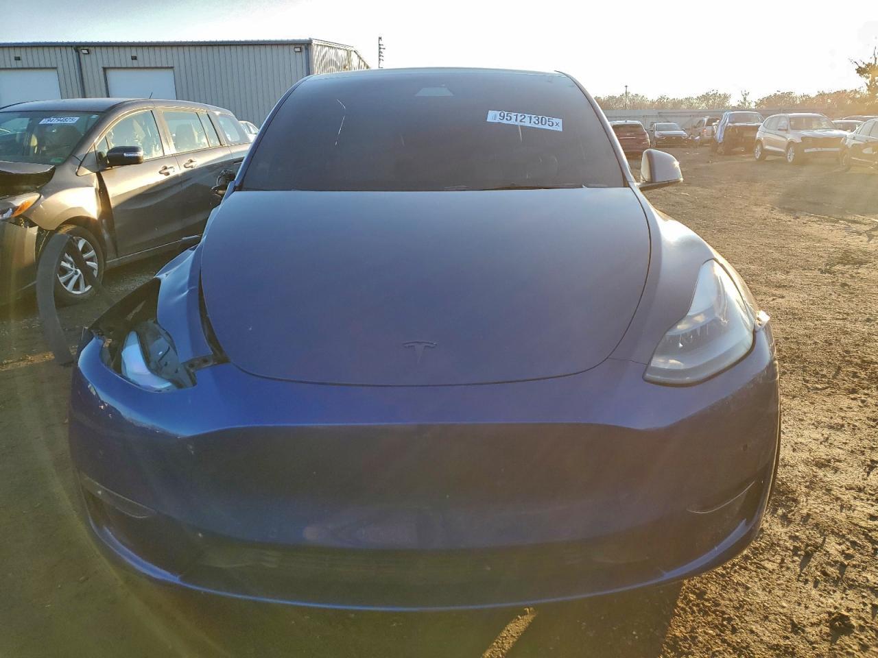 2021 Tesla Model Y - Фото 5