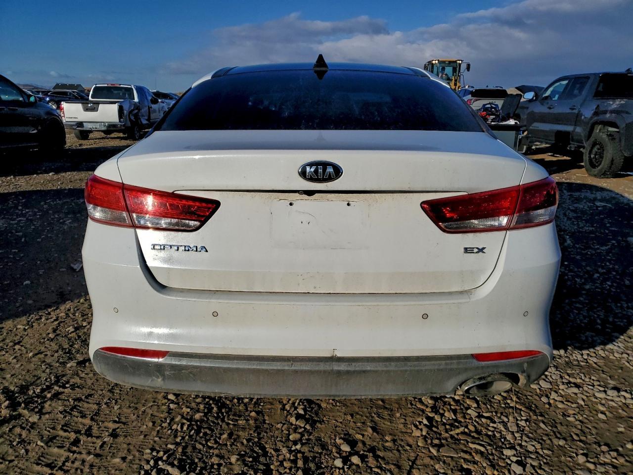 2018 Kia Optima Ex - Image 6