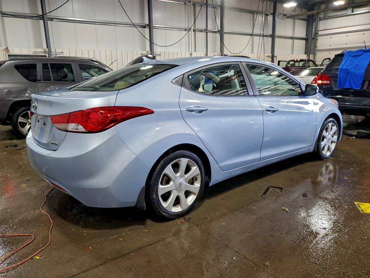 2012 Hyundai Elantra Gls - Фото 3