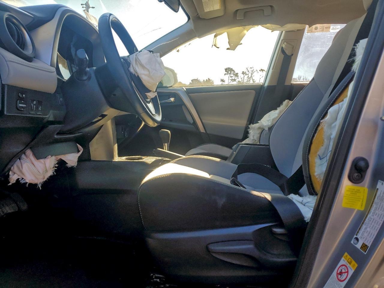 2018 Toyota Rav4 - Фото 7