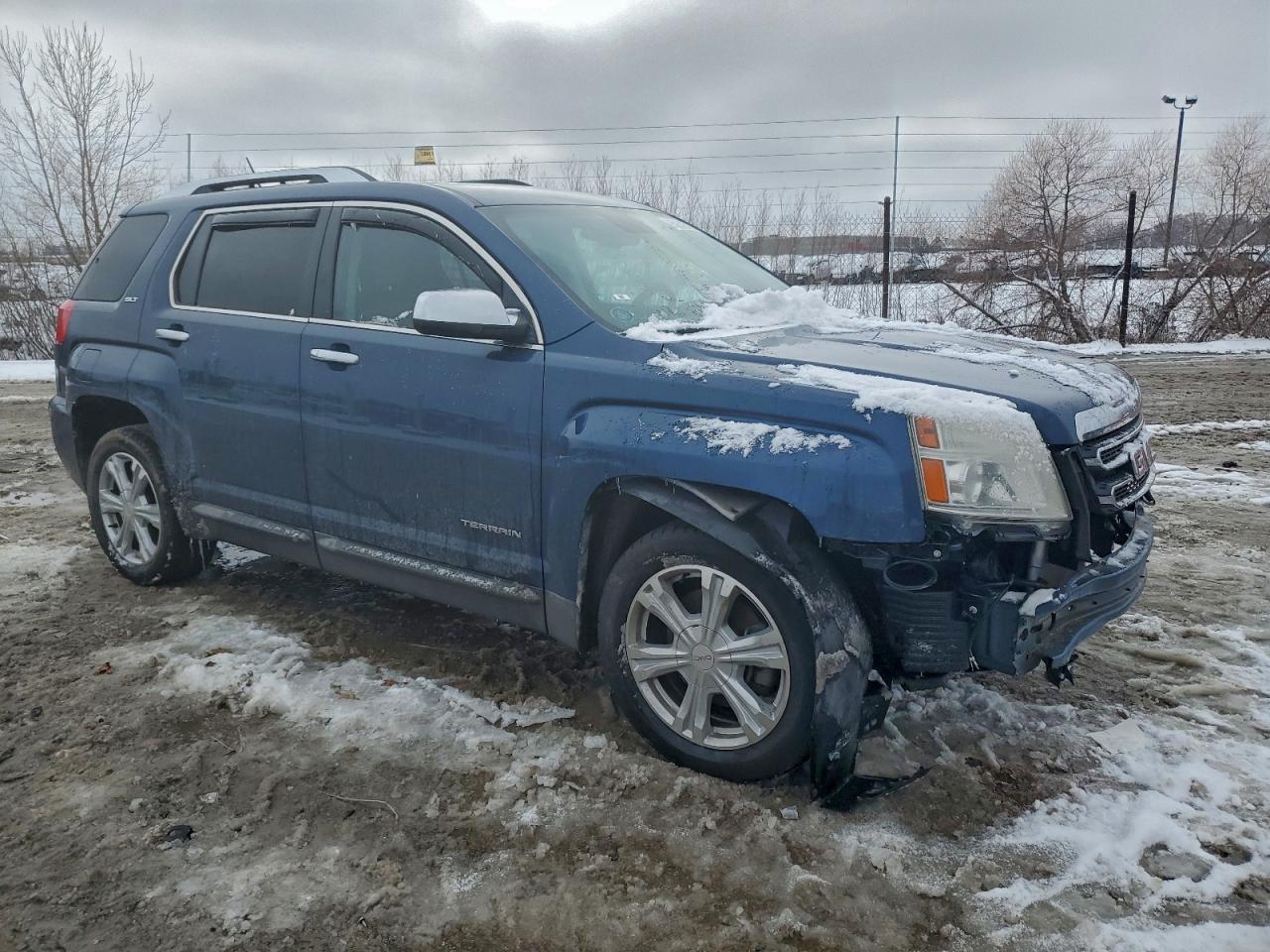 2017 GMC Terrain Slt - Image 4