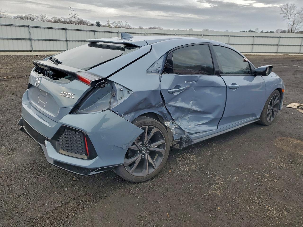 2019 Honda Civic Sport Touring - Image 3