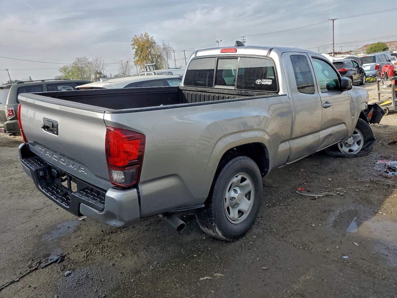 2021 Toyota Tacoma Access Cab - Фото 3