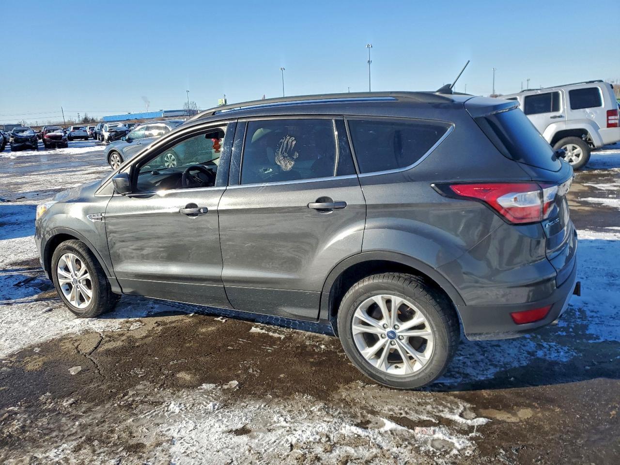 2018 Ford Escape Se - Фото 2