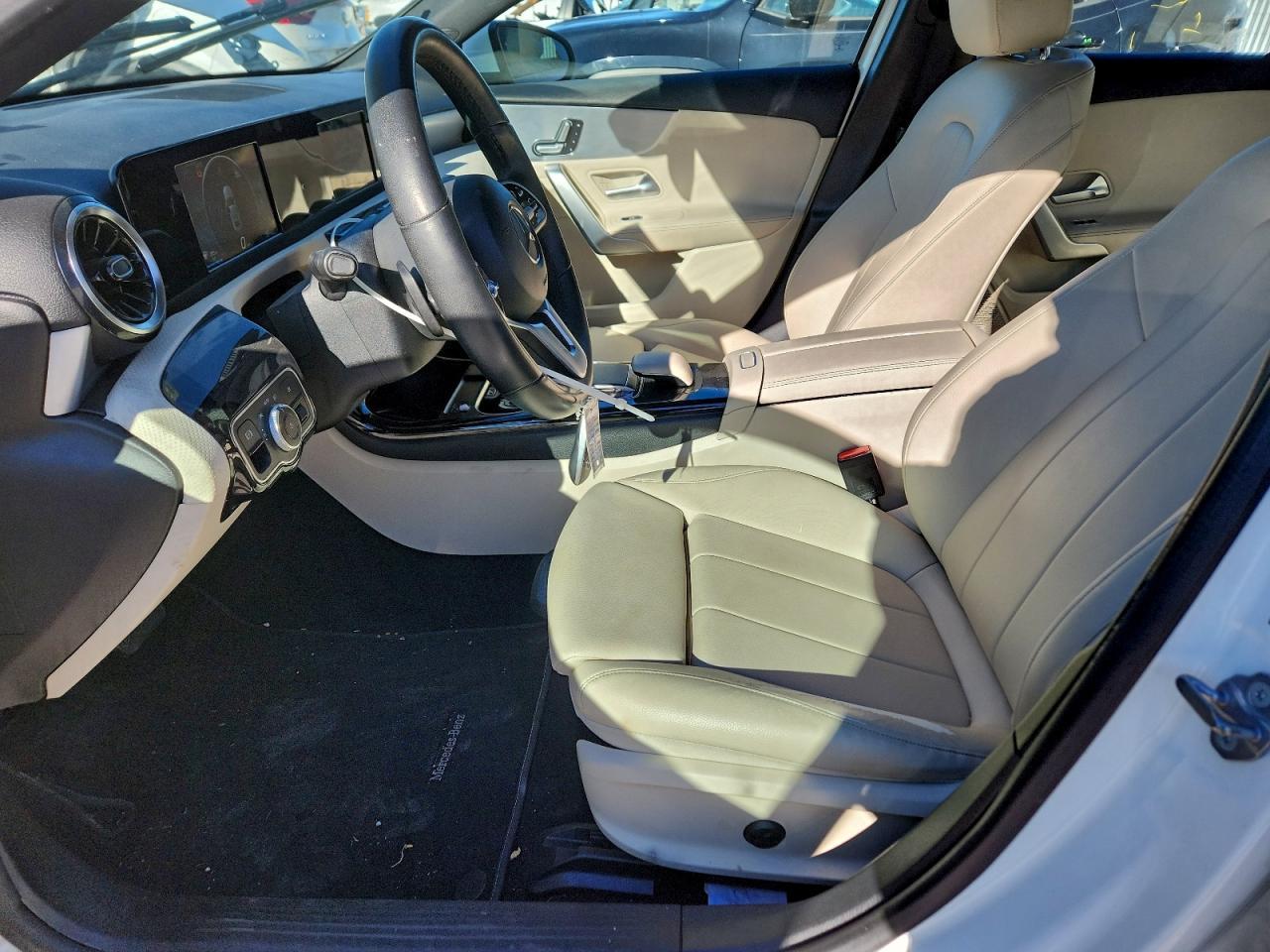 2019 Mercedes-Benz A 220 4Matic - Фото 7