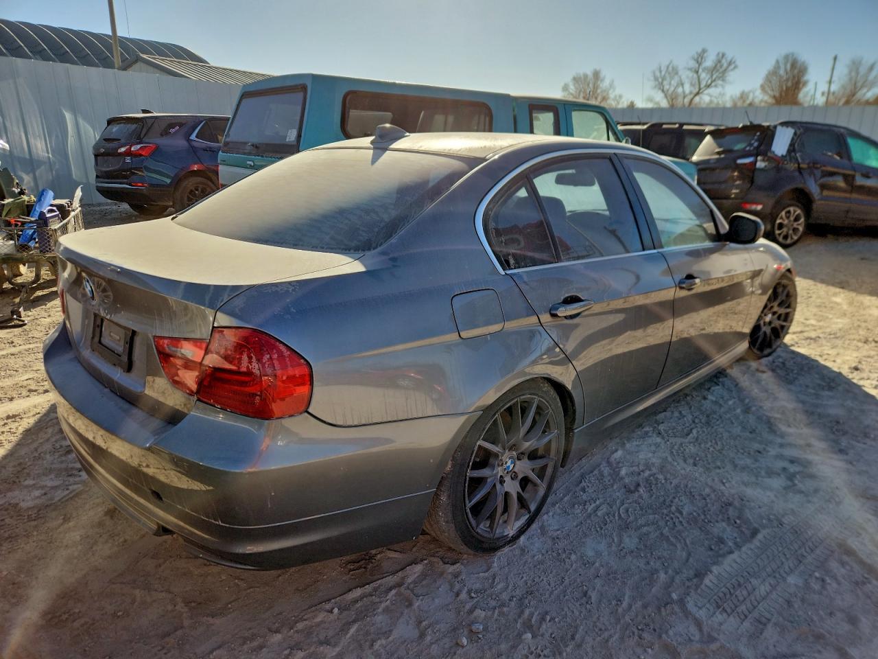 2011 BMW 3 Series 328I - Фото 3