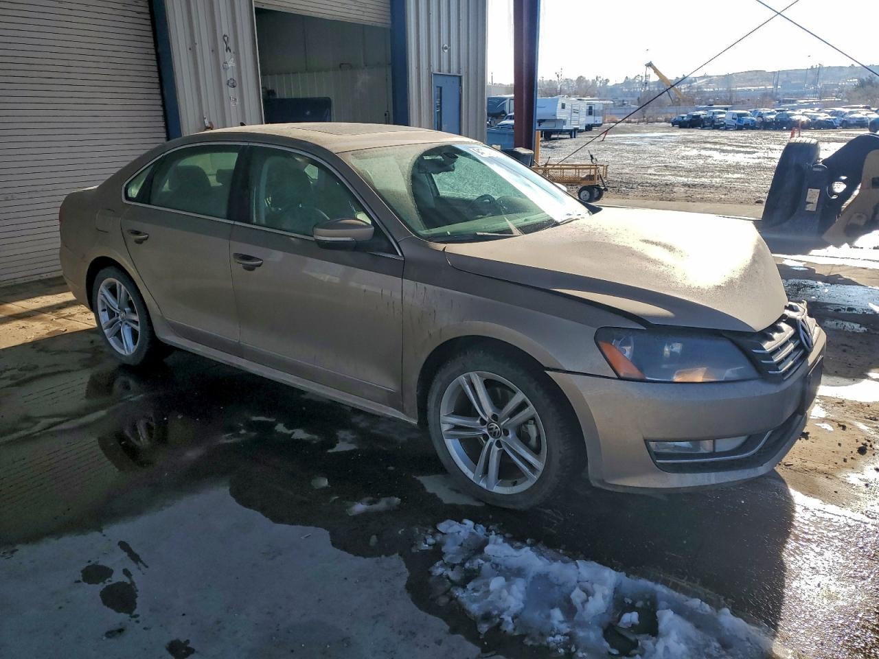 2015 Volkswagen Passat Sel - Image 4