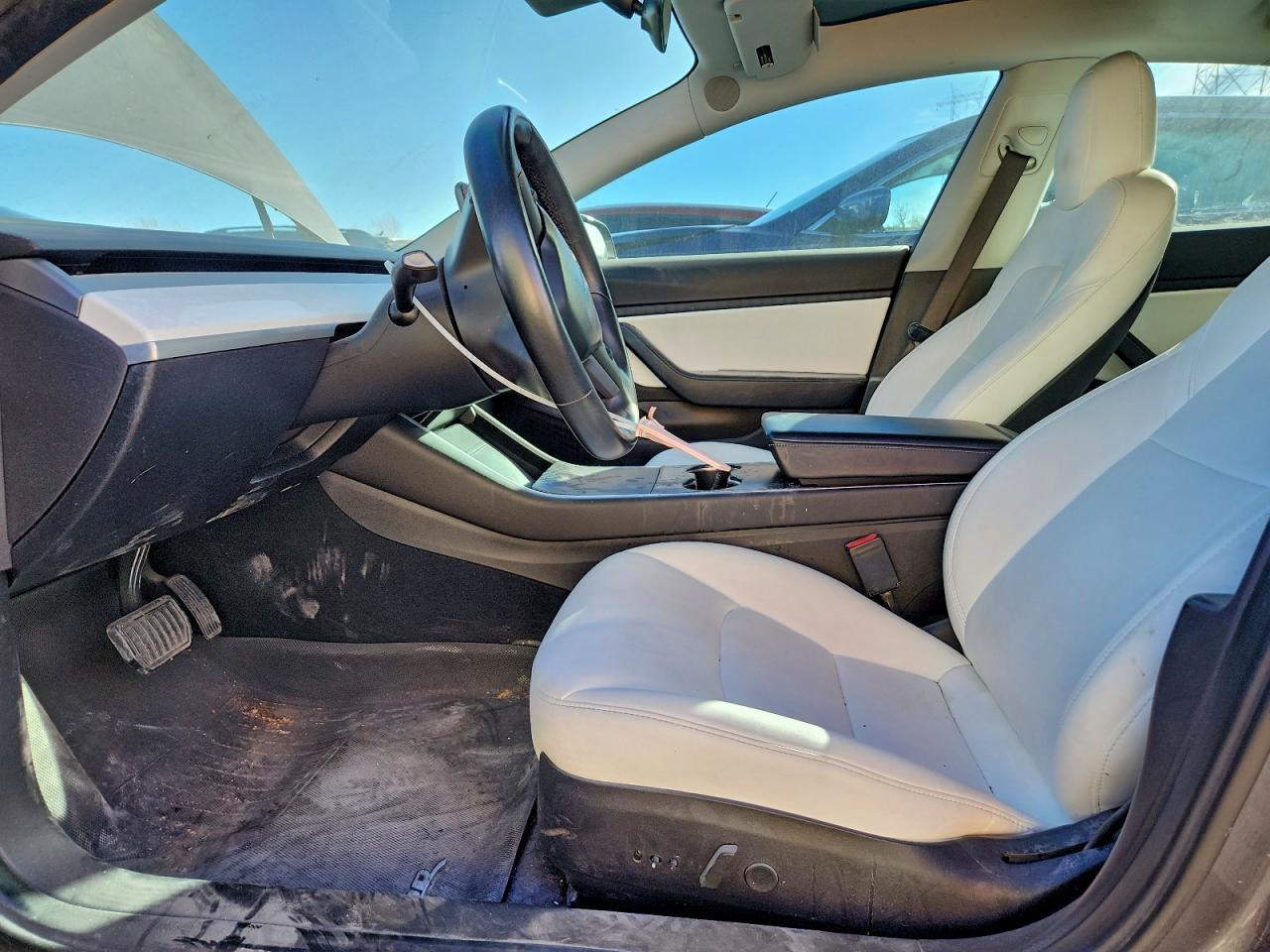 2018 Tesla Model 3 - Фото 7