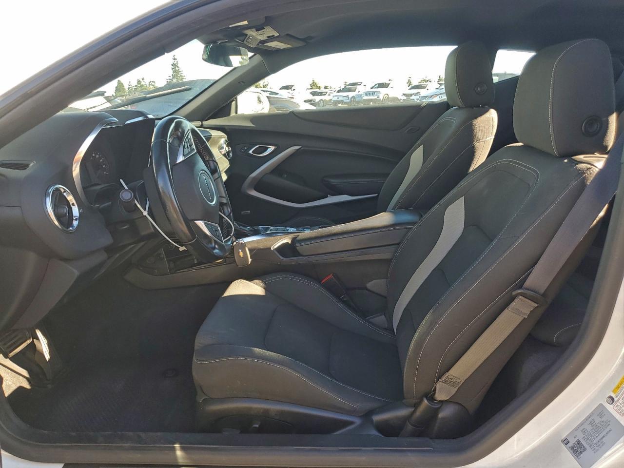2021 Chevrolet Camaro Ls - Фото 7