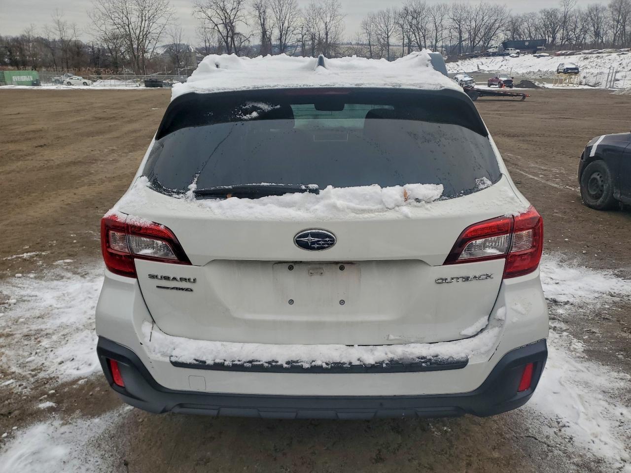 2019 Subaru Outback 2.5I Premium - Image 6