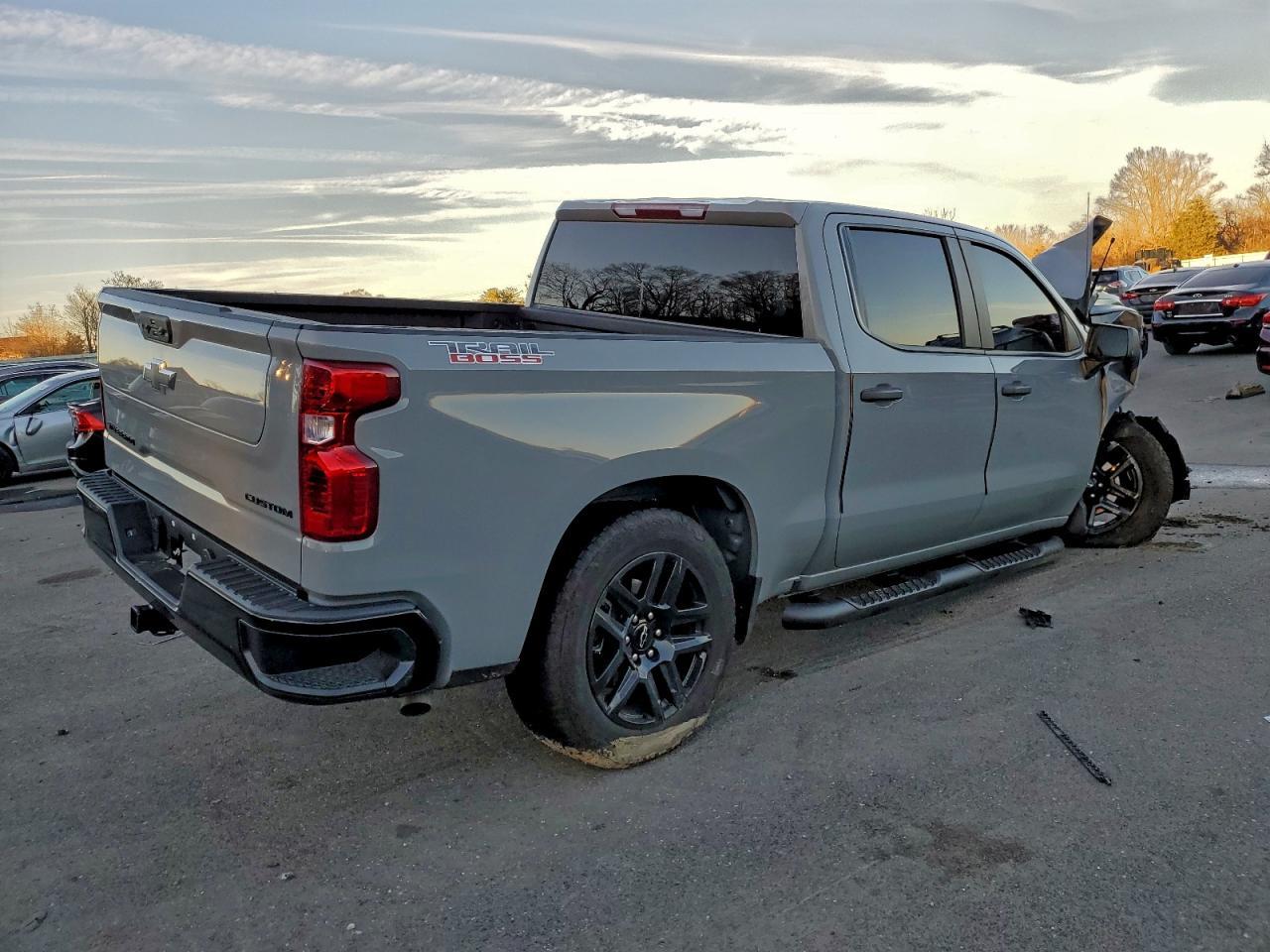 2024 Chevrolet Silverado K1500 Trail Boss Custom - Фото 3