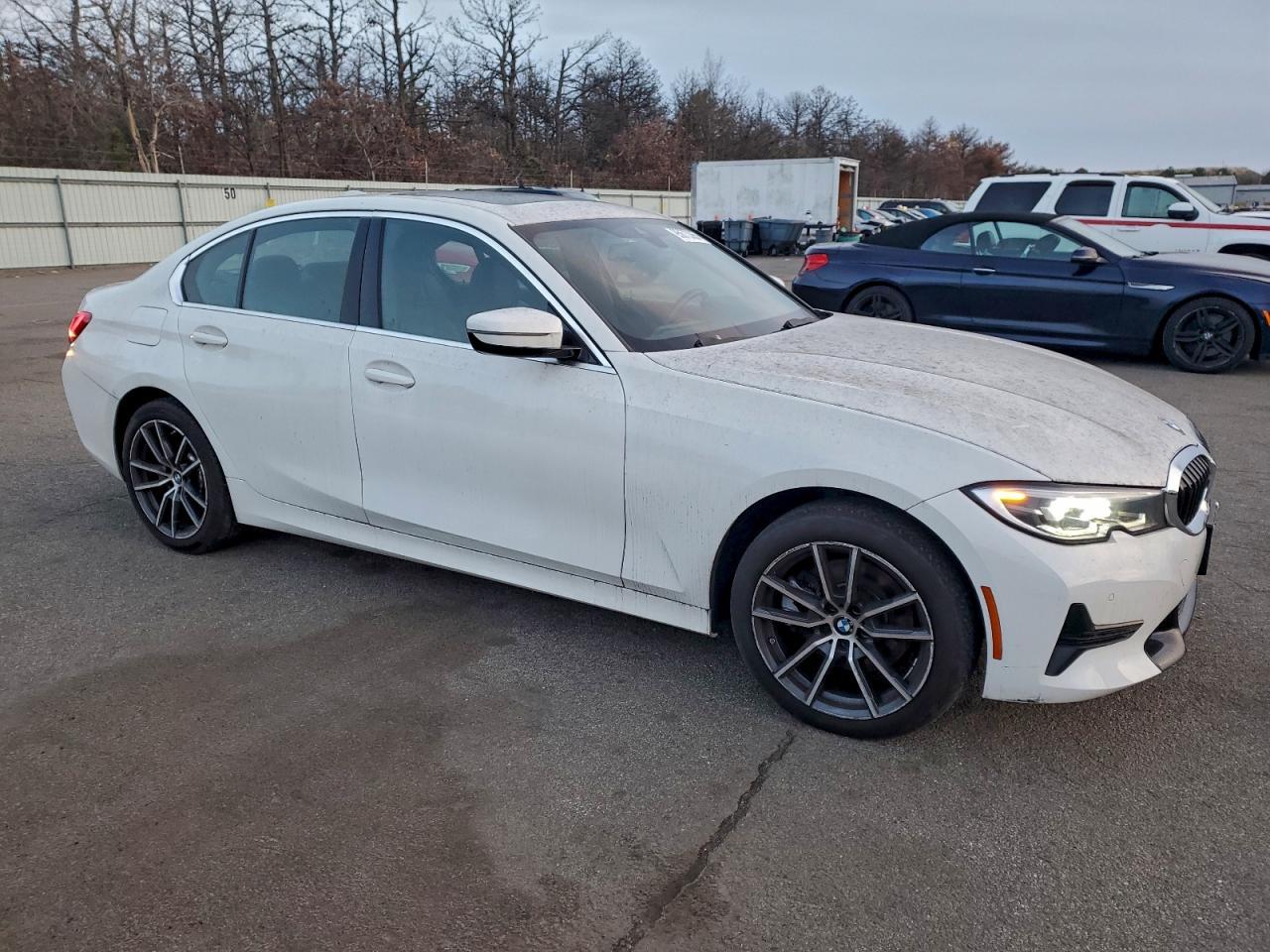 2021 BMW 330Xi - Image 4