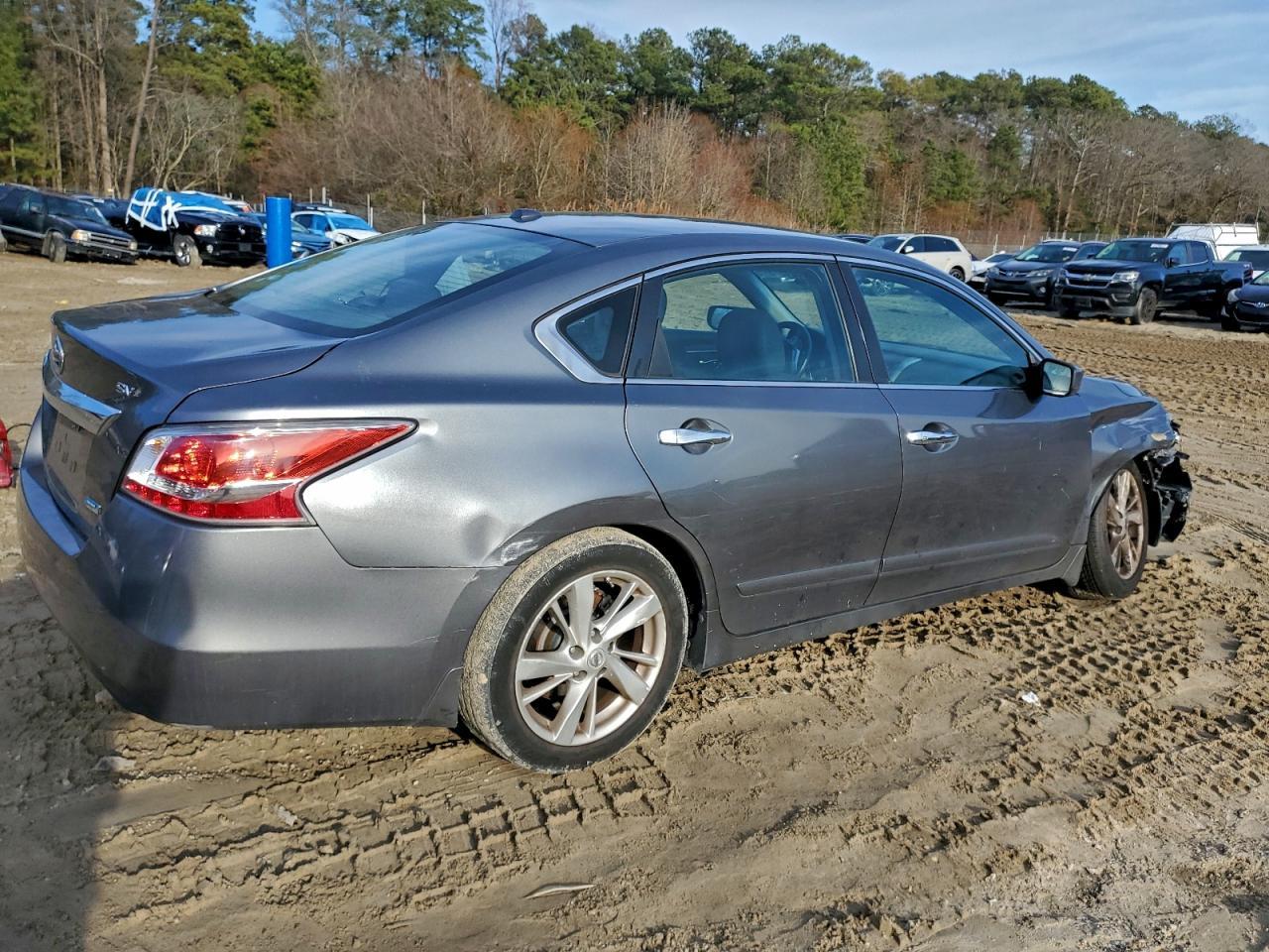 2014 Niss Altima - Фото 3