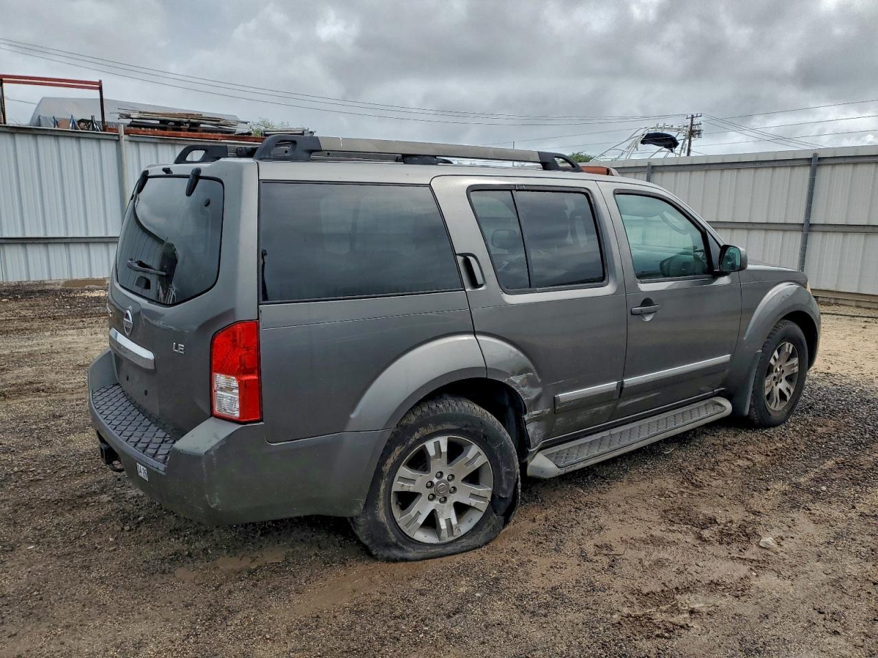 2008 Nissan Pathfinder S - Фото 3
