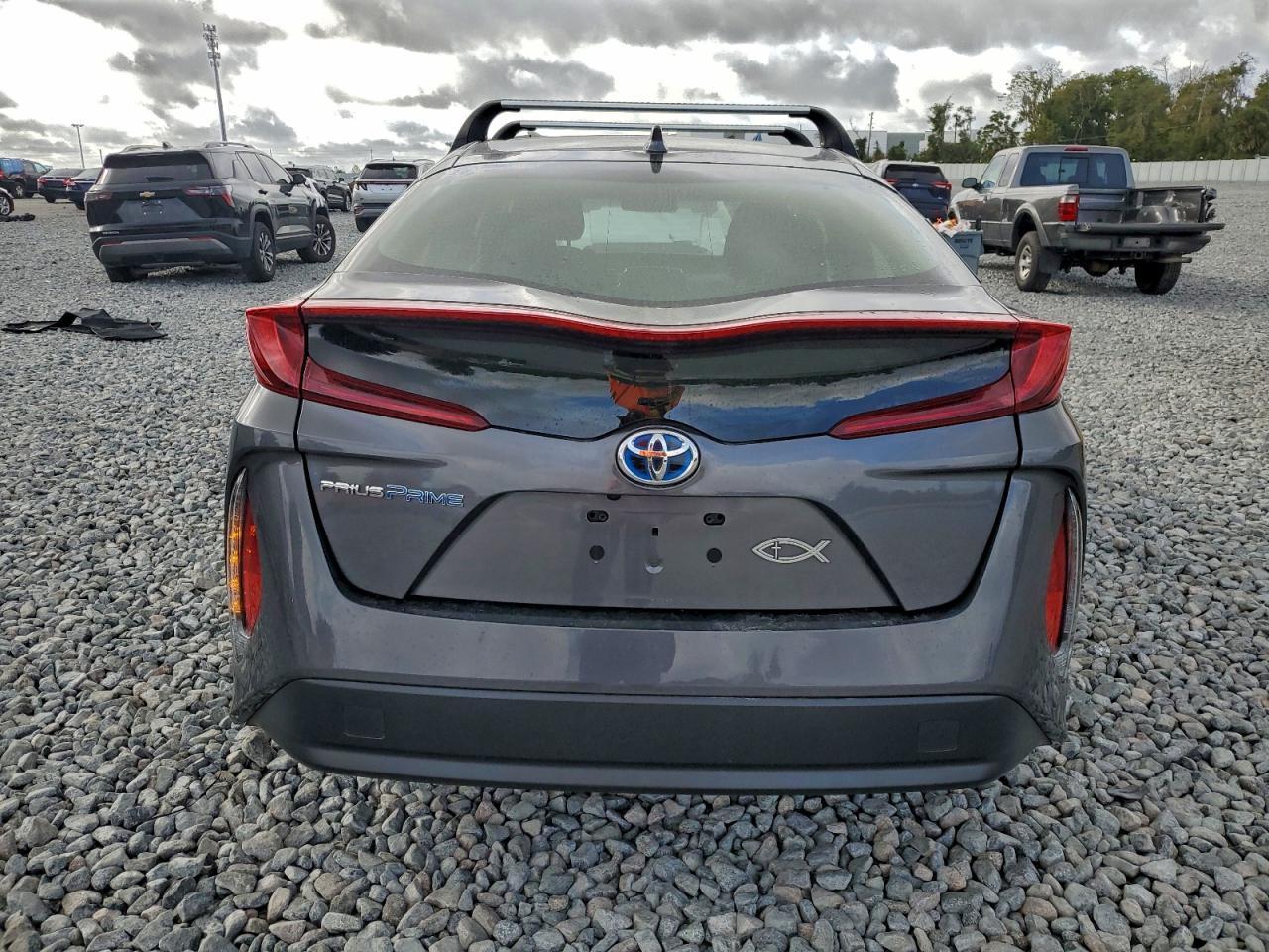 2022 Toyota Prius Prime Le - Фото 6