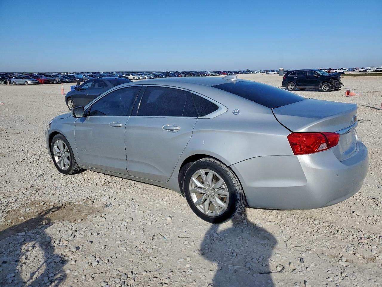 2016 Chevrolet Impala Lt - Image 2