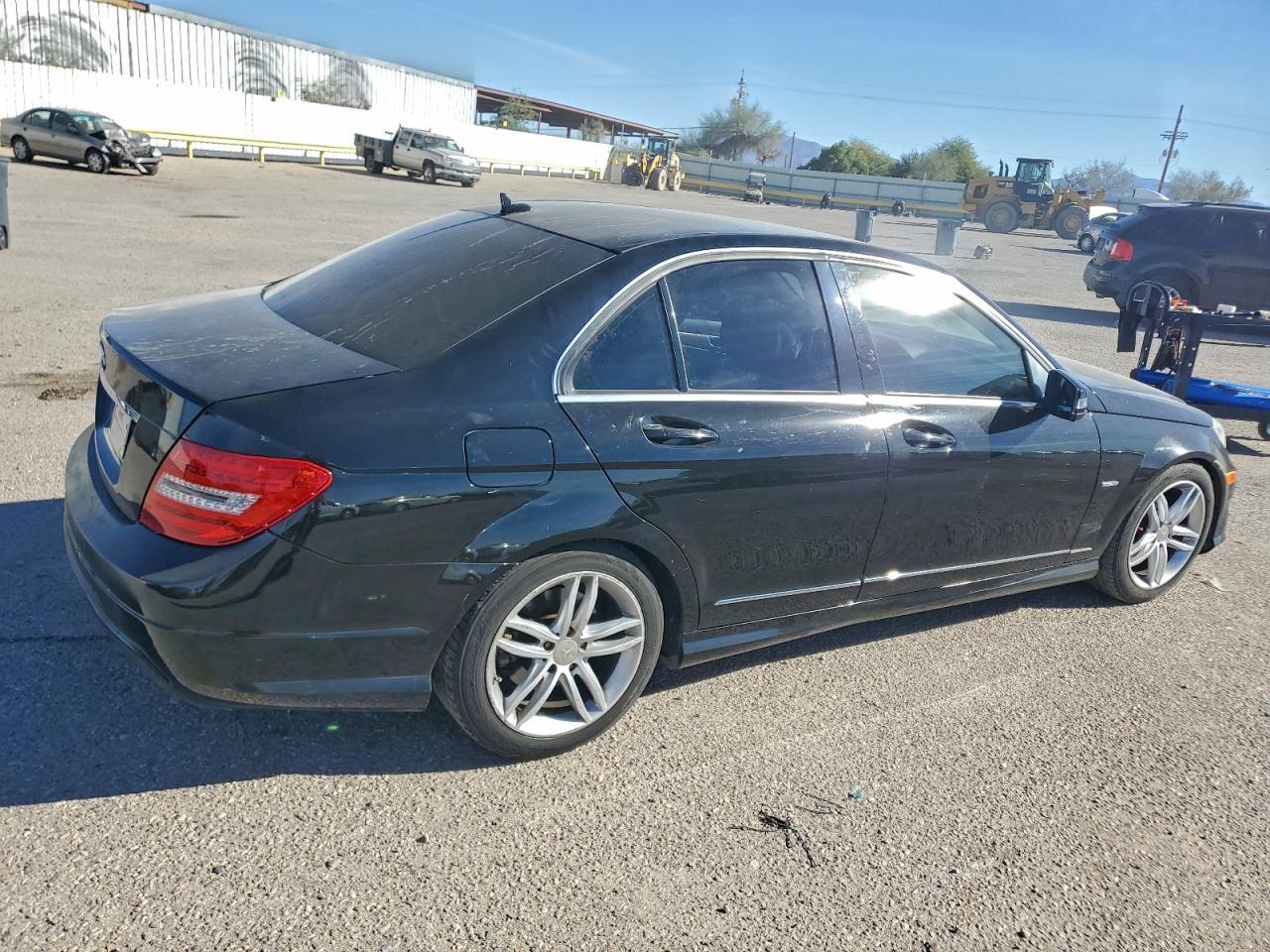 2012 Mercedes-Benz C 250 - Фото 3