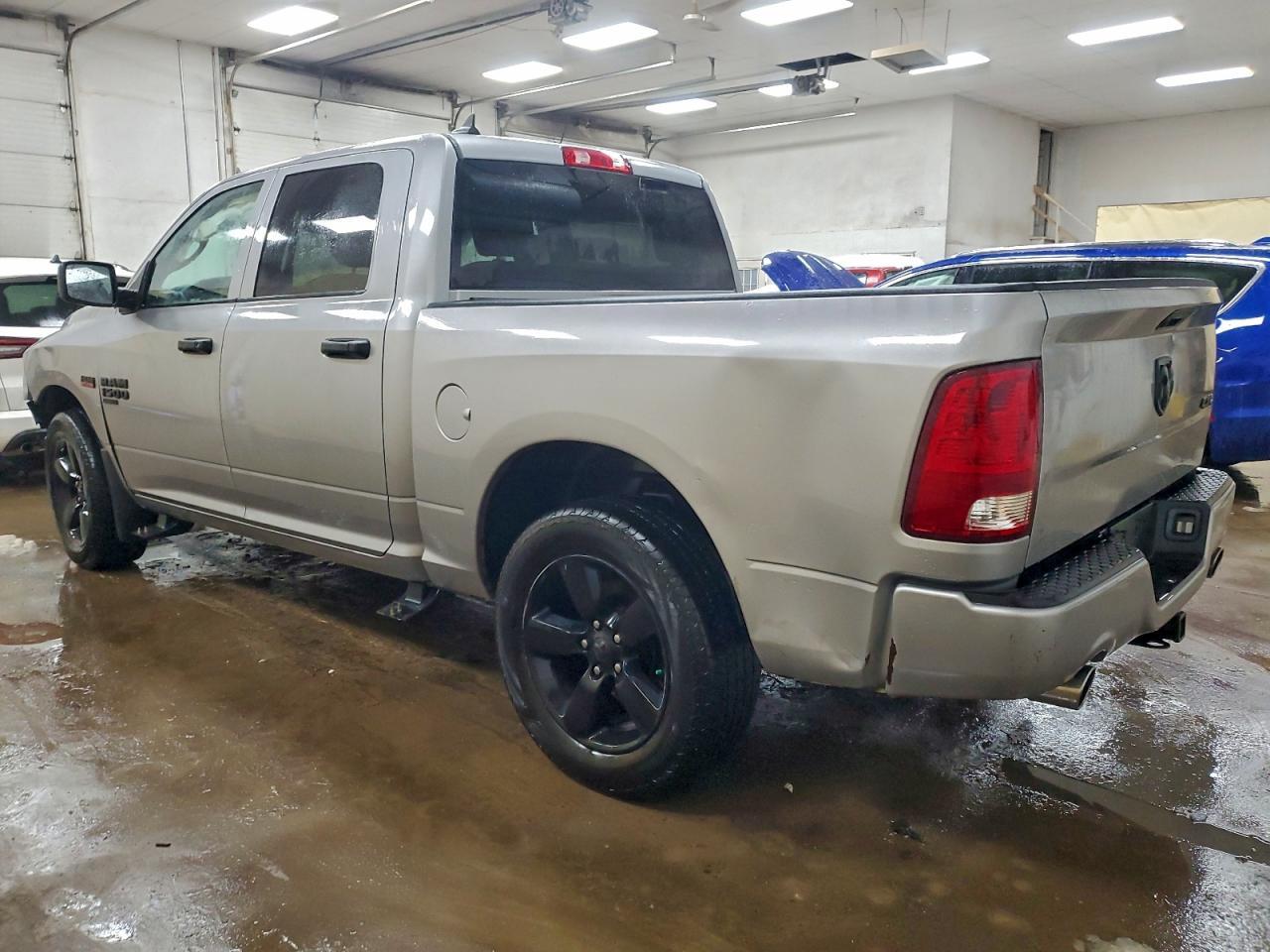 2020 Ram 1500 Classic Tradesman - Фото 2