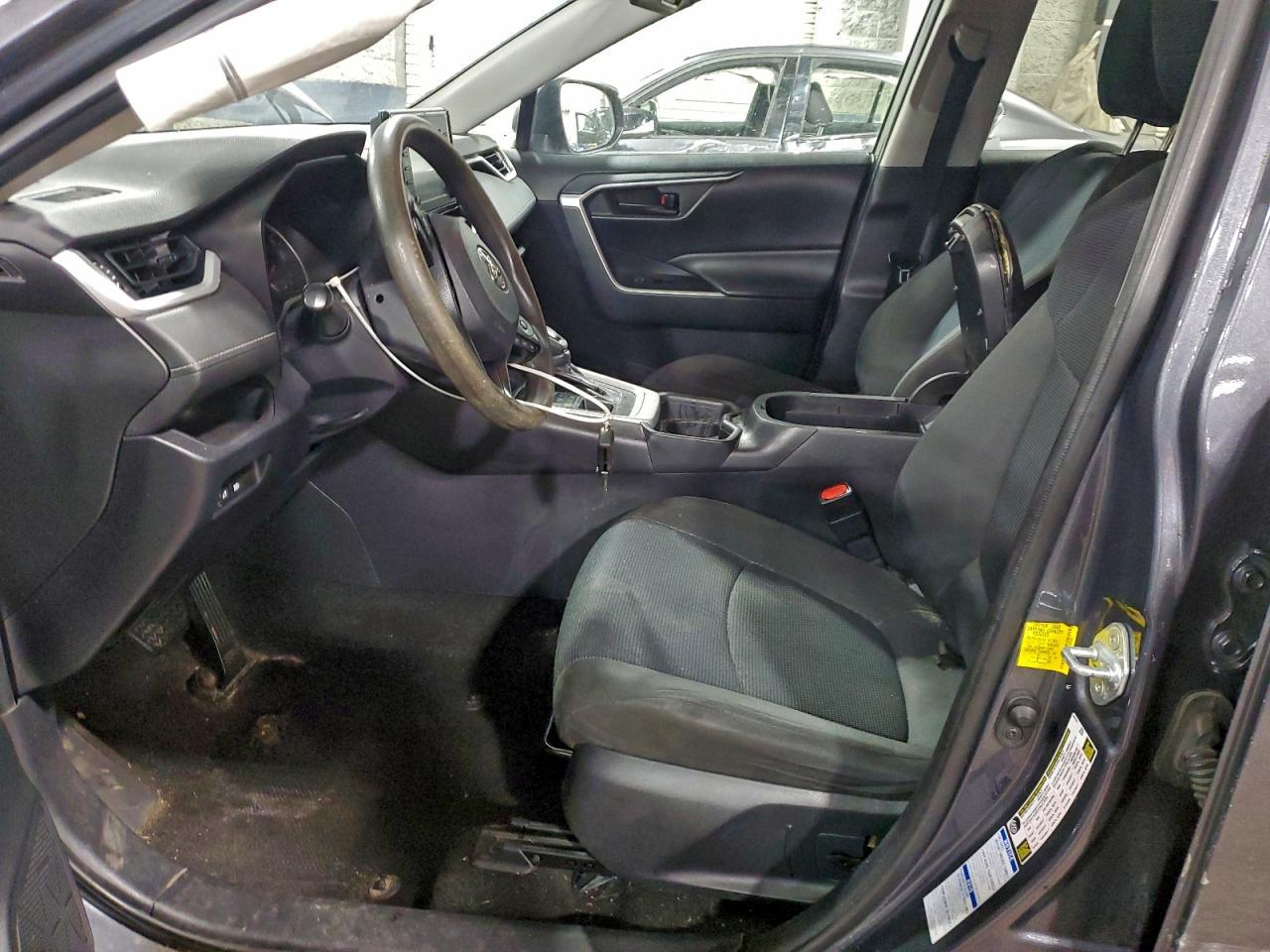 2019 Toyota Rav4 Le - Image 7