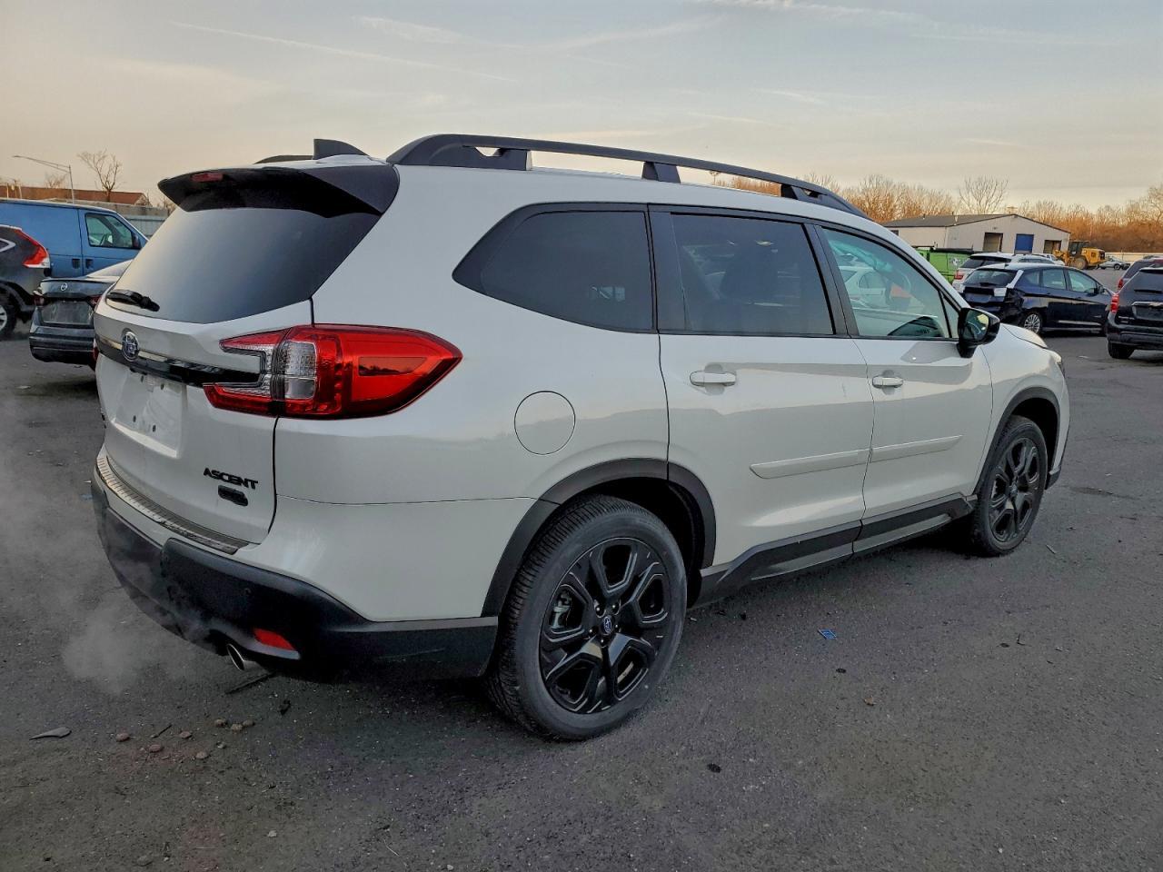 2025 Subaru Ascent Onyx Touring - Фото 3
