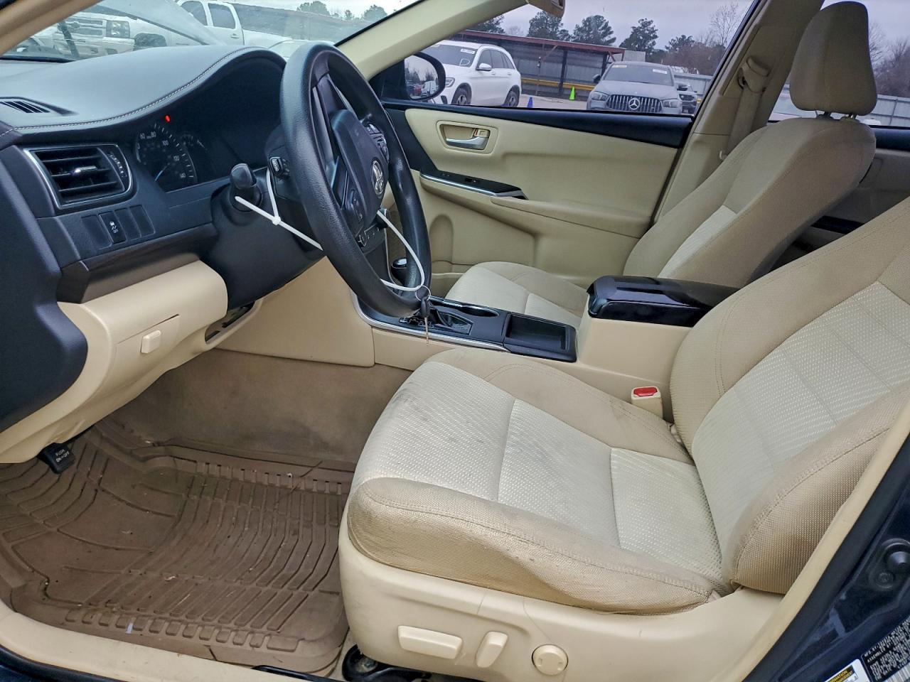 2015 Toyota Camry Le - Фото 7