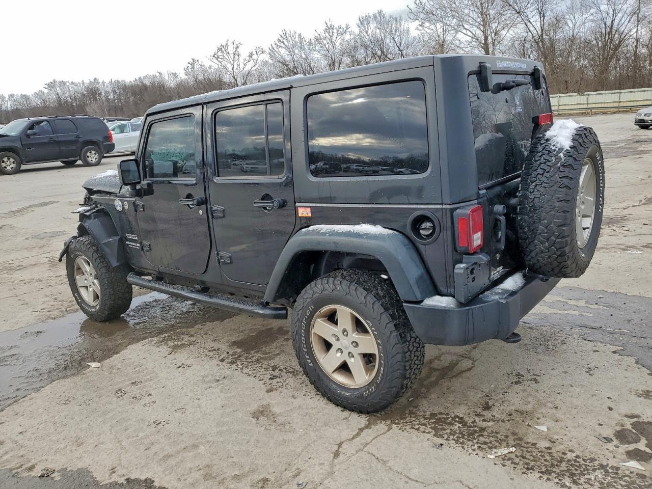 2014 Jeep Wrangler Unlimited Sport - Image 2