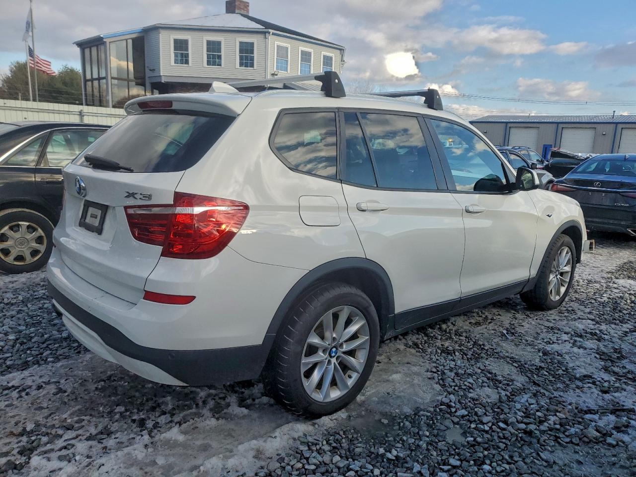 2017 BMW X3 xDrive28I - Фото 3