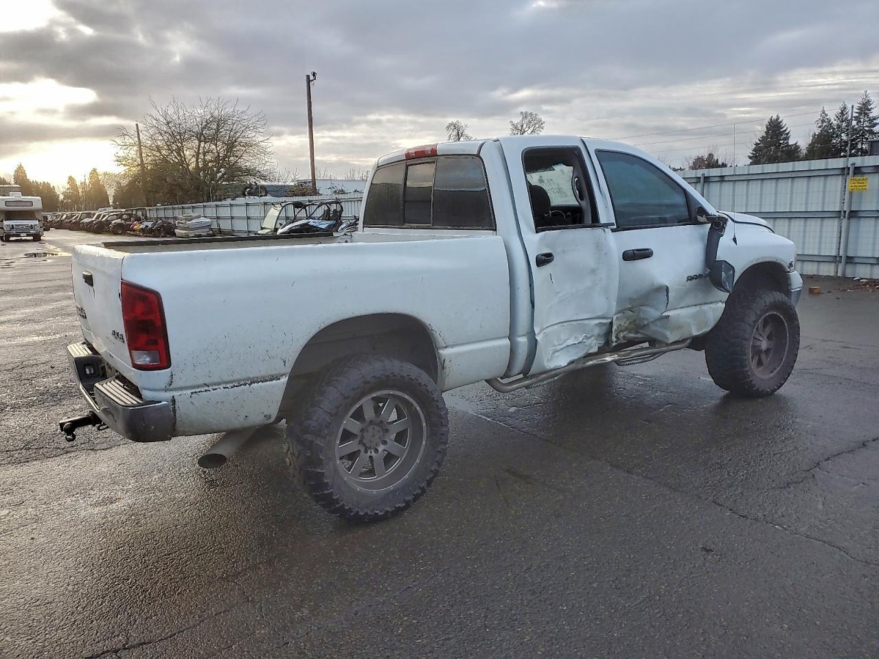 2004 Dodge Ram 2500 St - Image 3