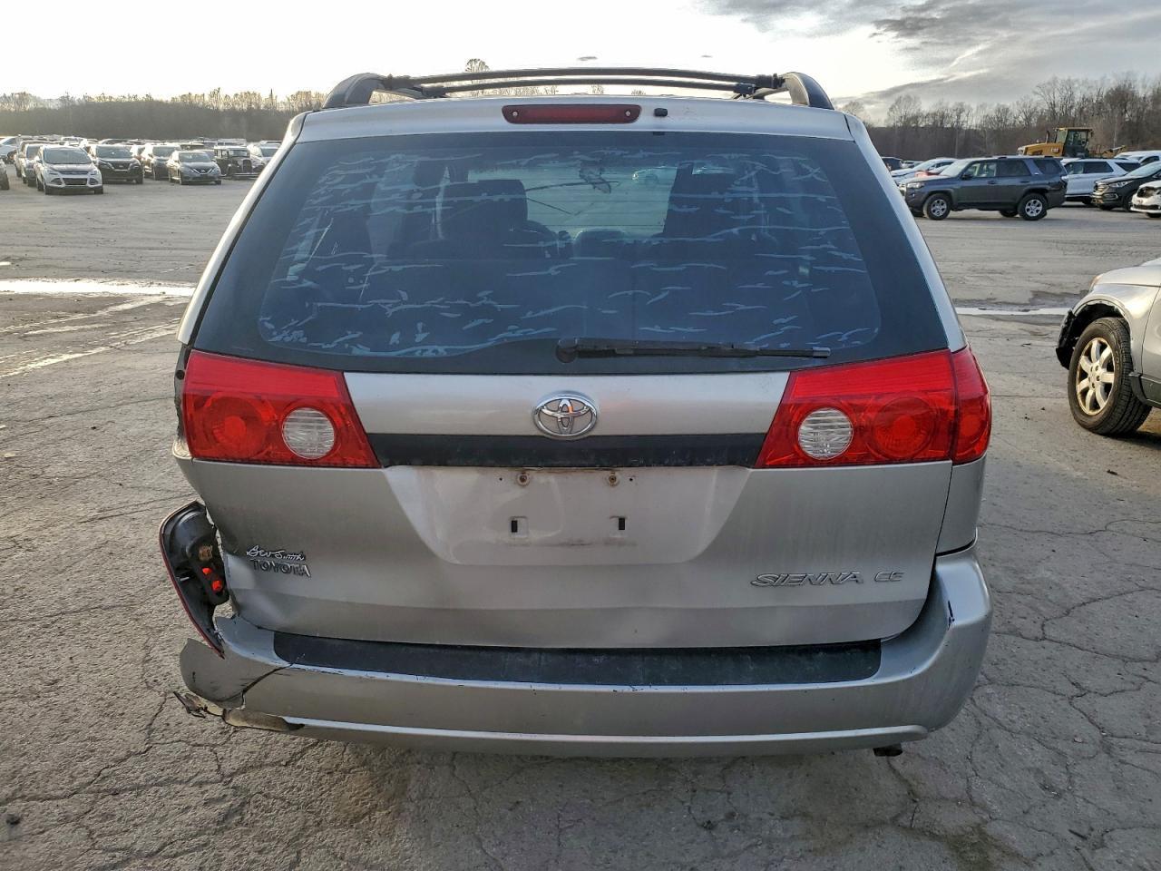 2006 Toyota Sienna Ce 7 Passenger - Фото 6