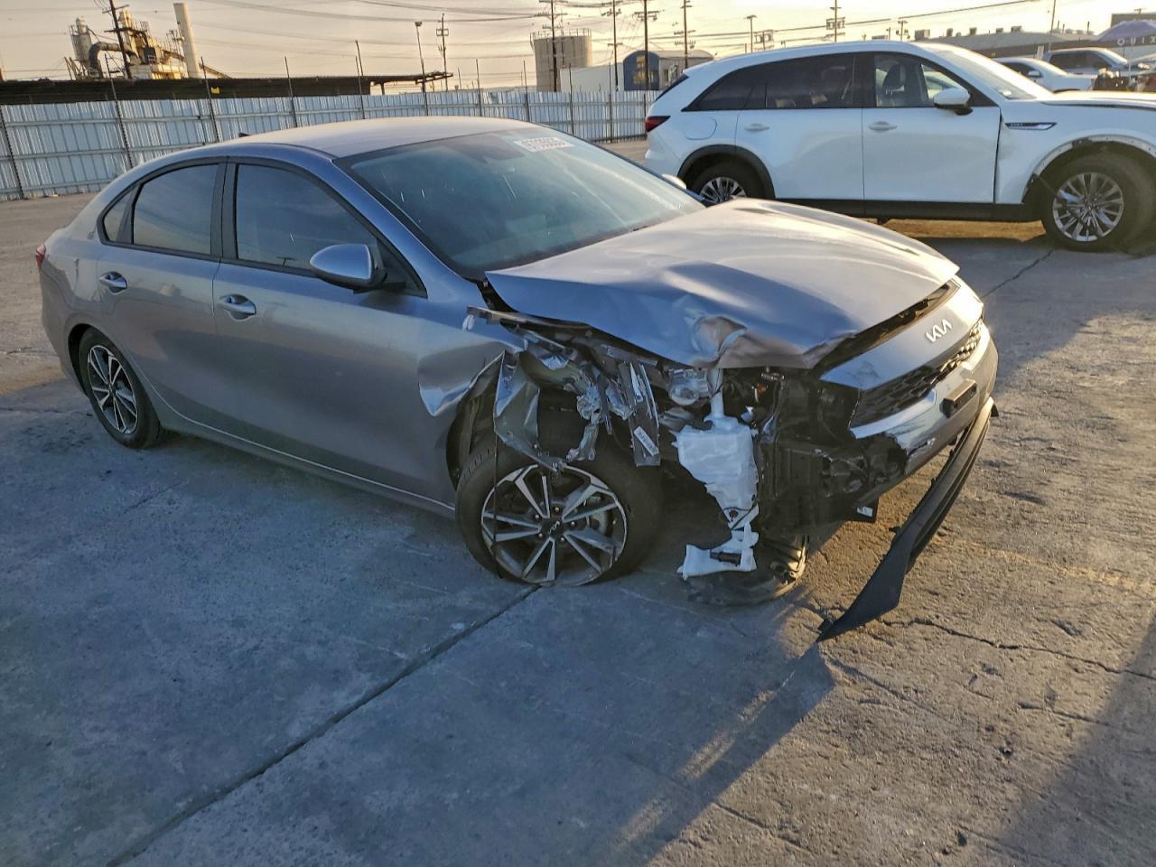 2024 Kia Forte Lxs - Image 4