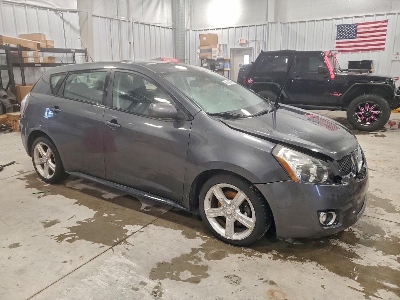 2010 Pontiac Vibe - Image 4