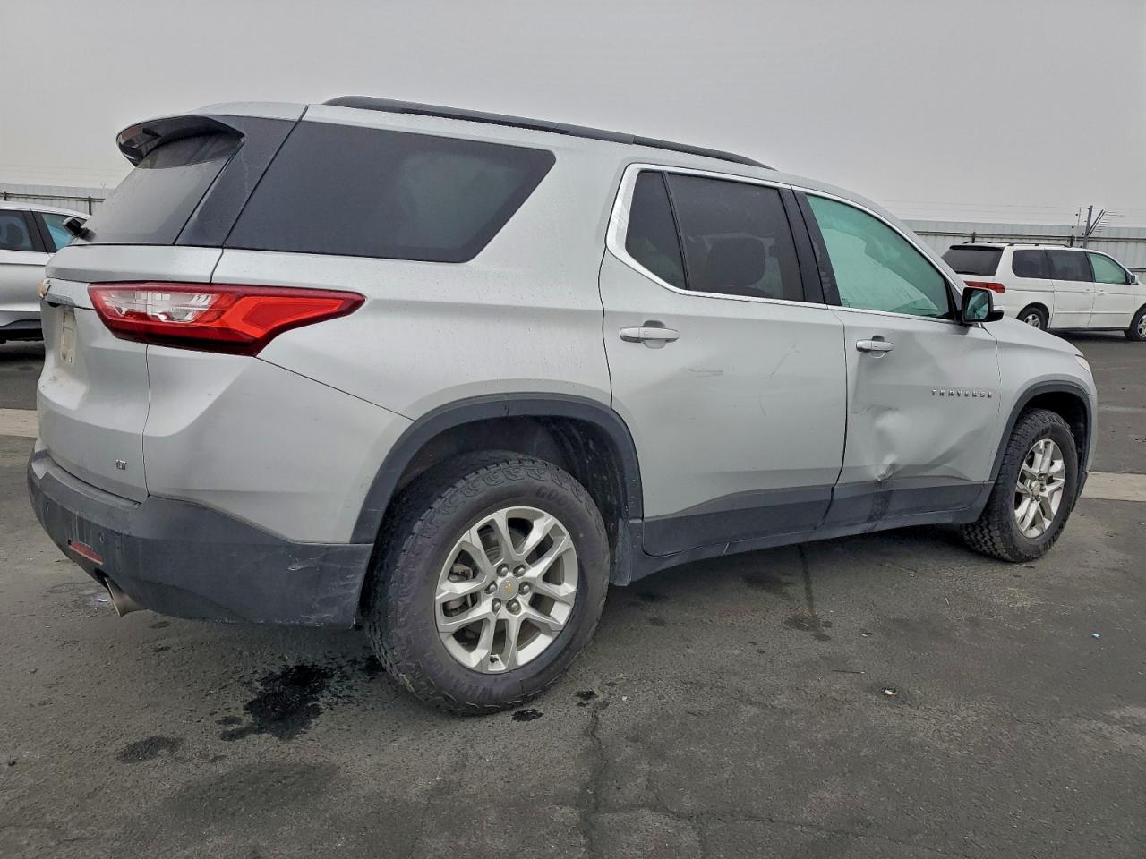 2020 Chevrolet Traverse Lt - Фото 3