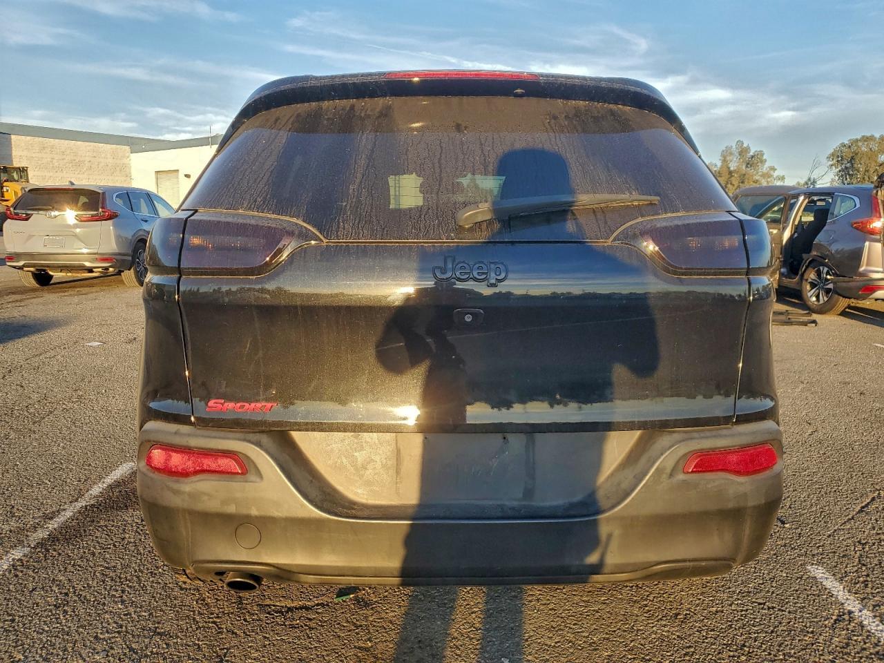 2016 Jeep Cherokee Sport - Image 6