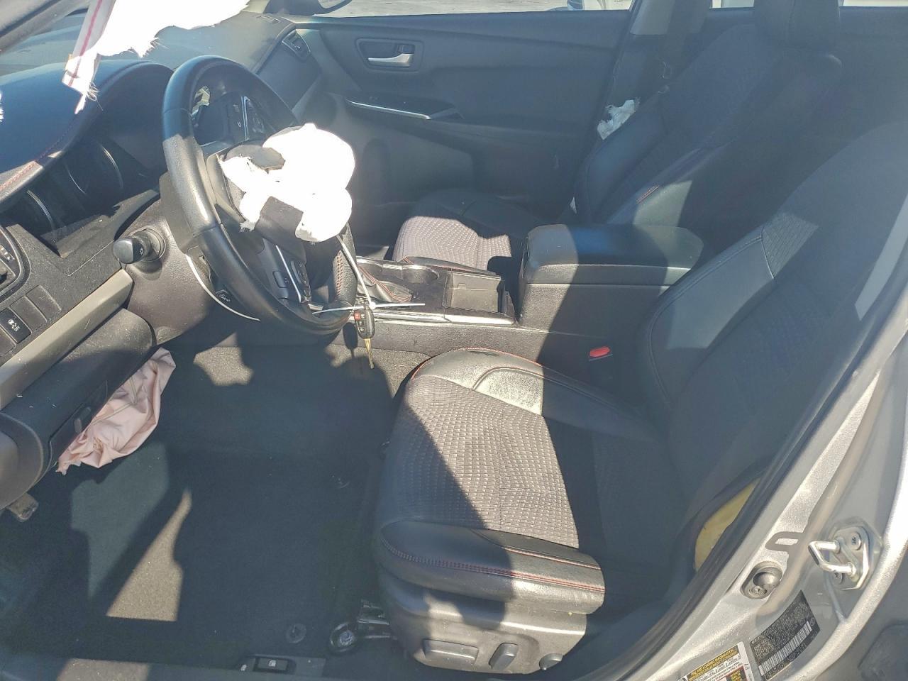 2015 Toyota Camry Se - Image 7