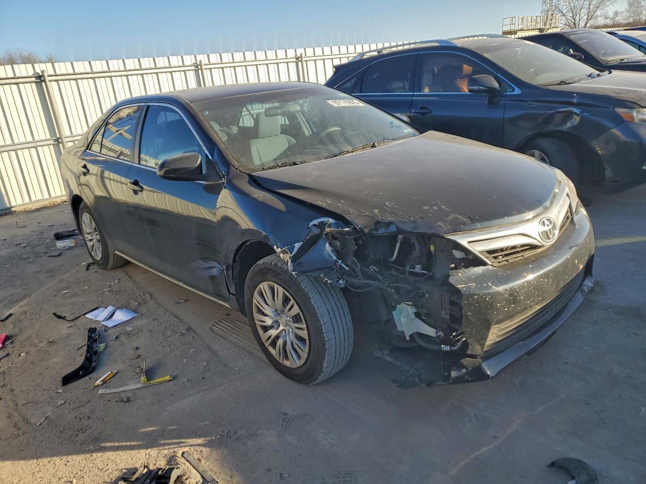 2014 Toyota Camry L - Image 4
