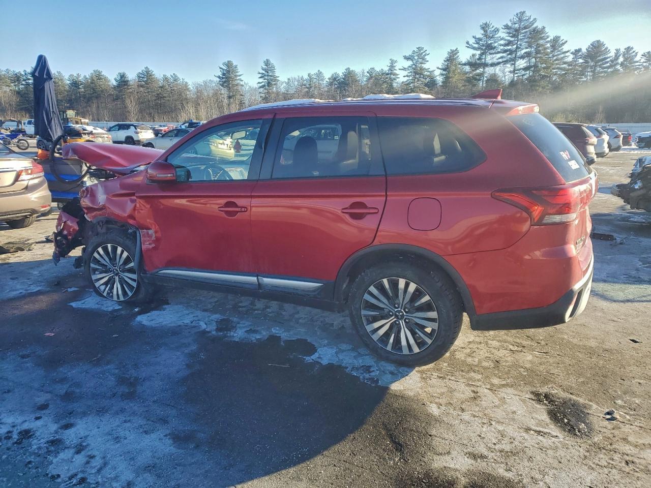 2019 Mitsubishi Outlander Se - Image 2