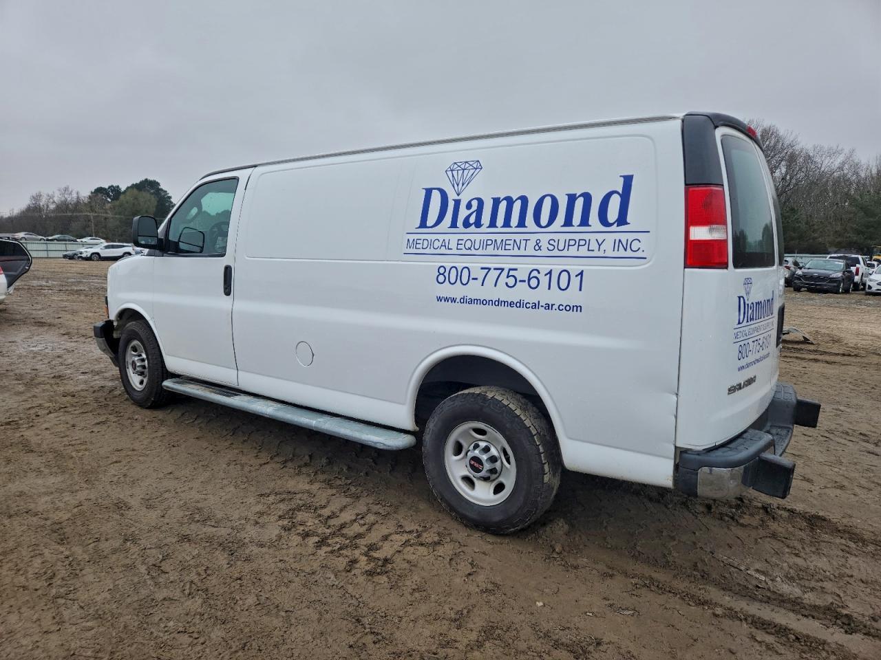 2017 GMC Savana G2500 Delivery Van - Image 2