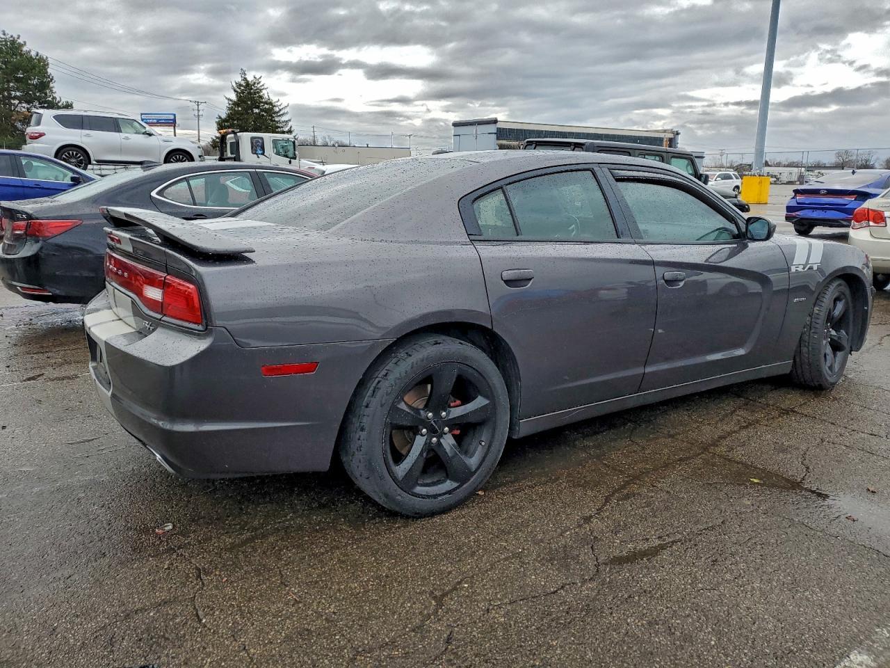 2014 Dodge Charger R - Фото 3