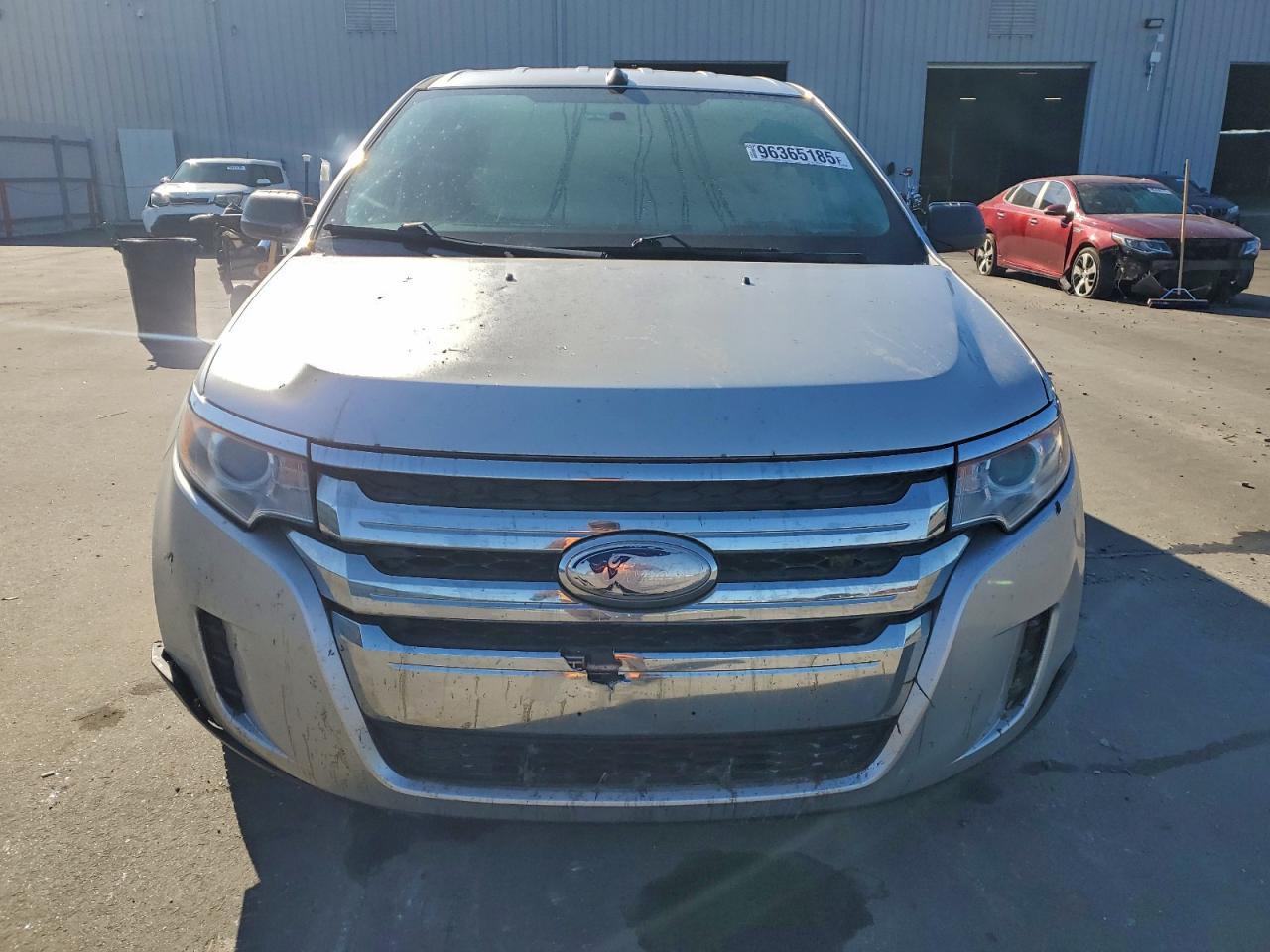 2014 Ford Edge Se - Image 5