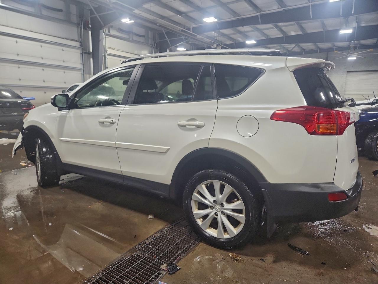 2014 Toyota Rav4 Limited - Фото 2